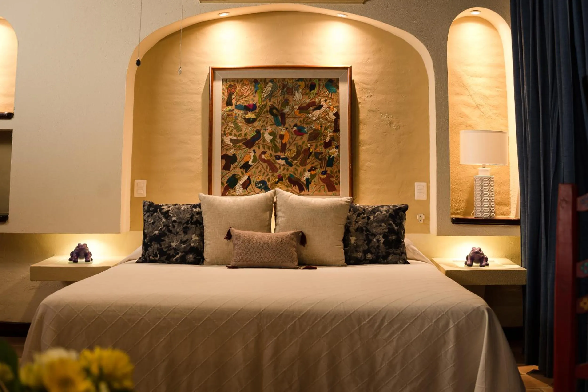 Bedroom, Bed in Villa Bella Bed & Breakfast Inn