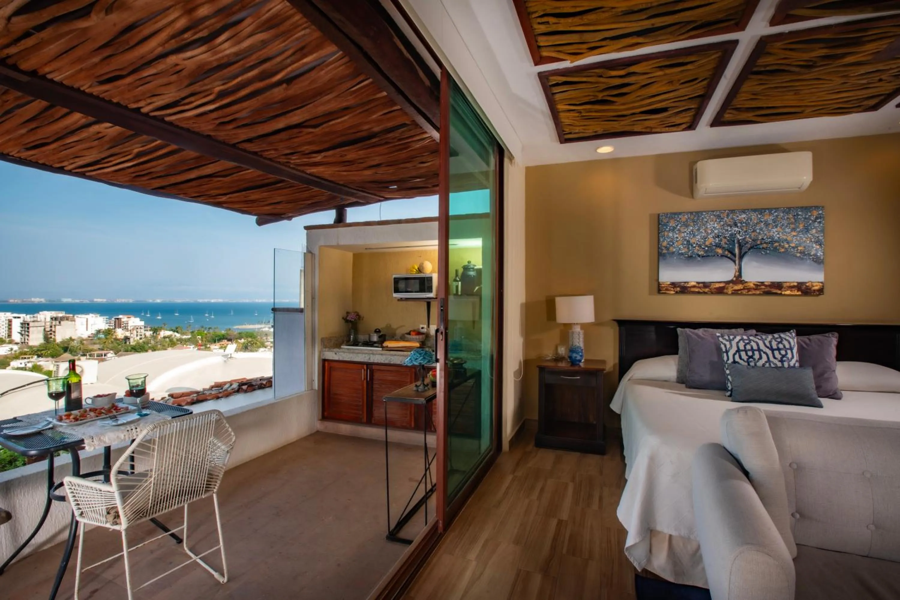 Balcony/Terrace in Villa Bella Bed & Breakfast Inn