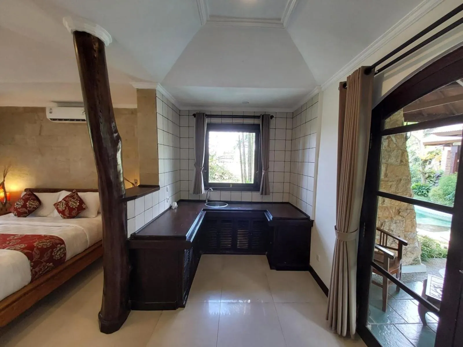 View (from property/room), Bed in Dzawani Ubud