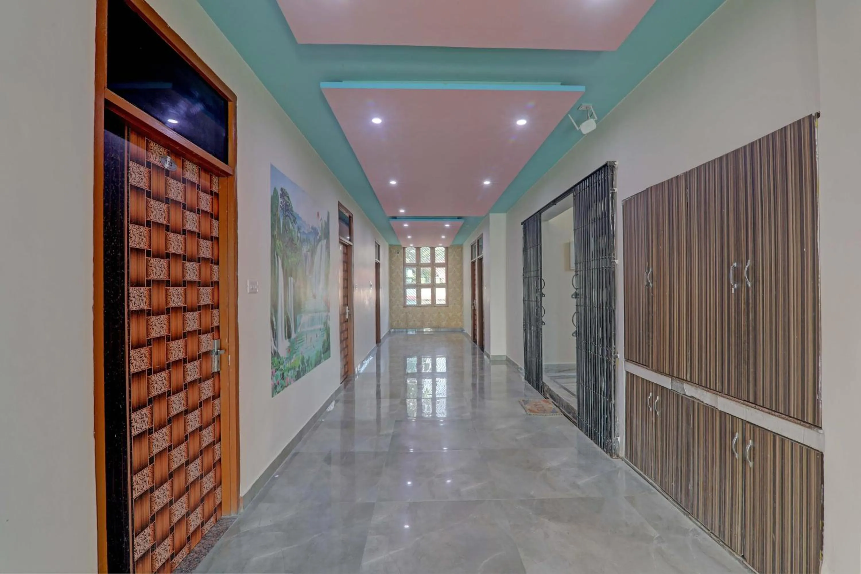 Lobby or reception in Hotel O Kriti Green