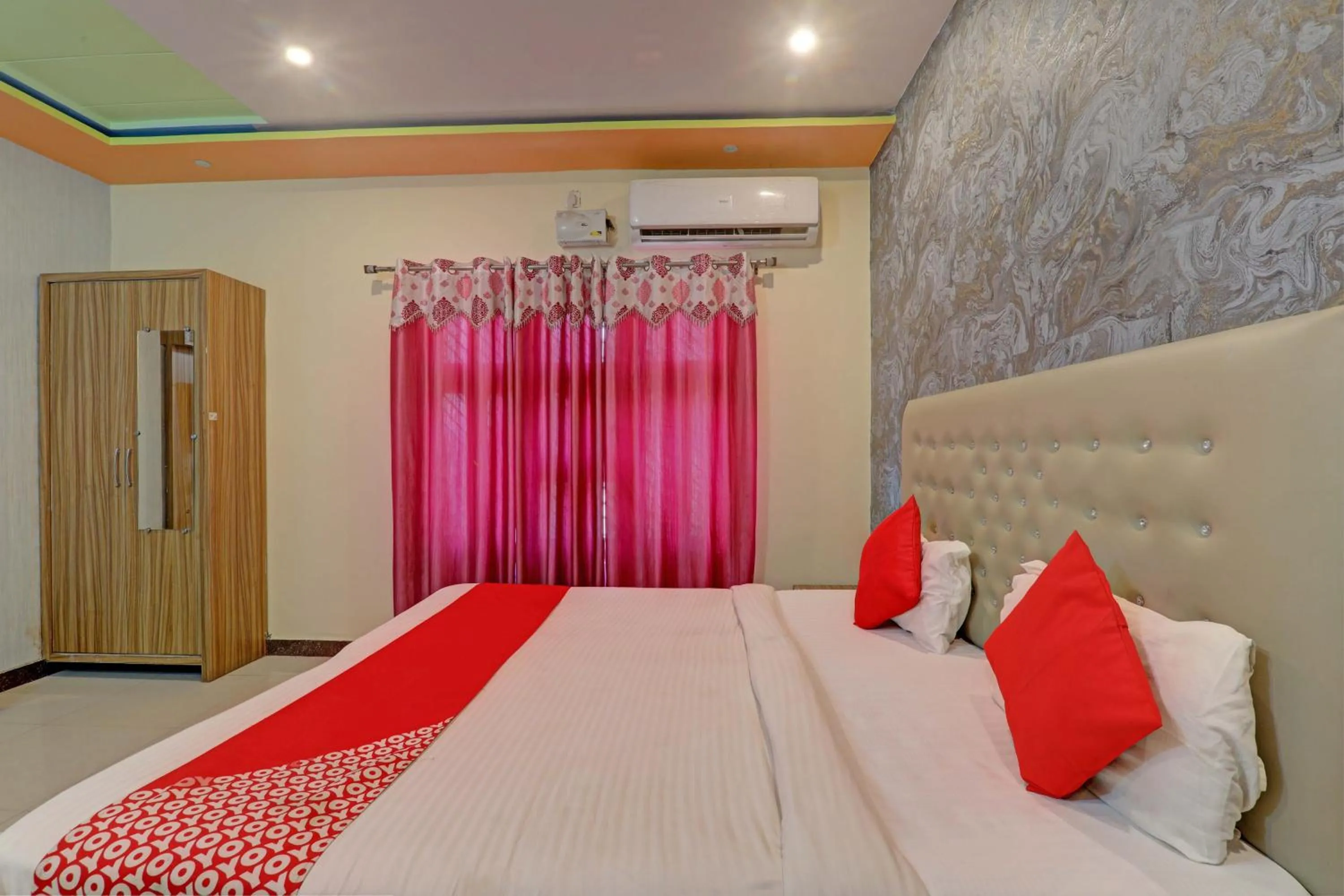 Bedroom in Hotel O Kriti Green