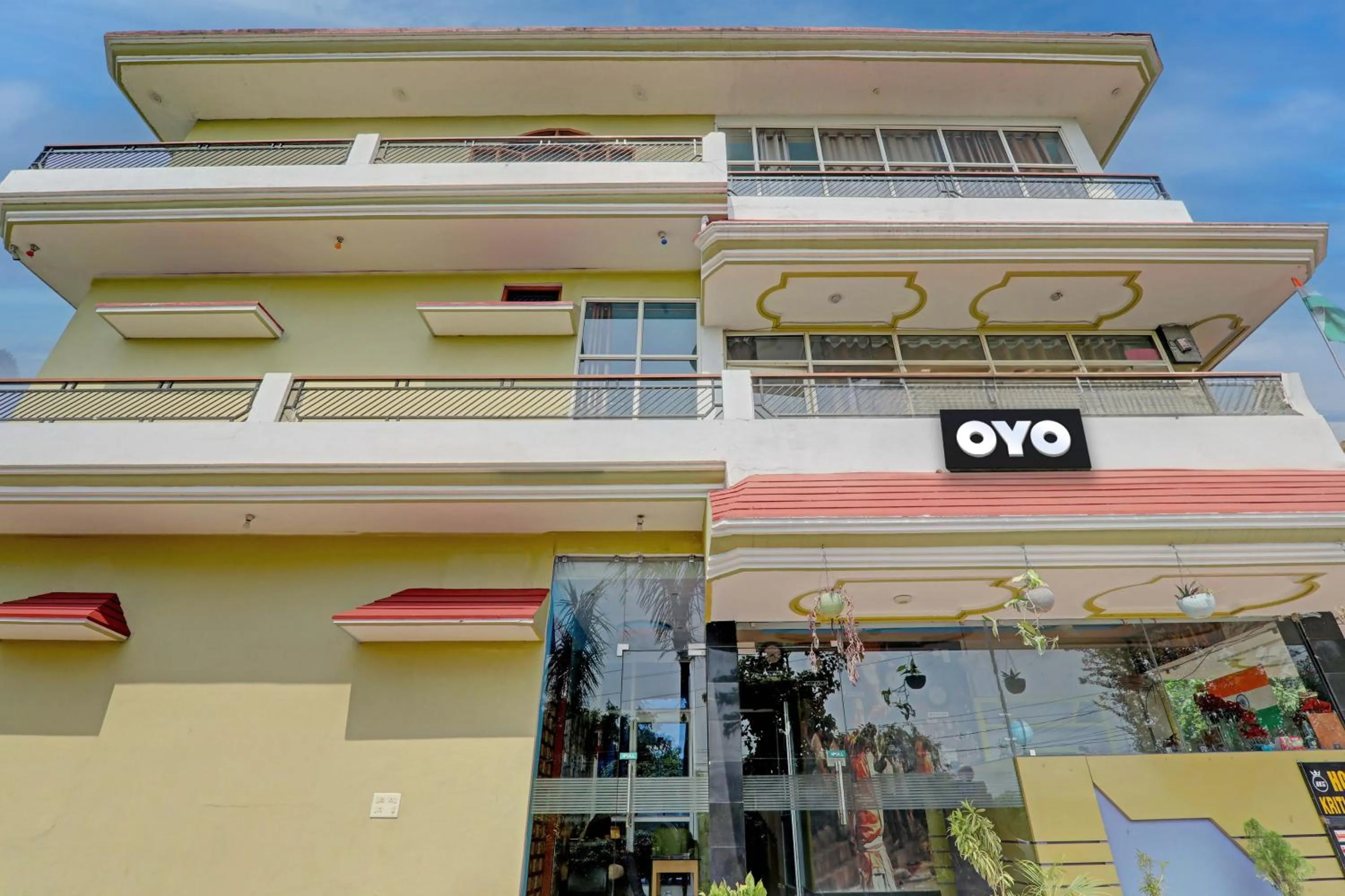 Facade/entrance in Hotel O Kriti Green