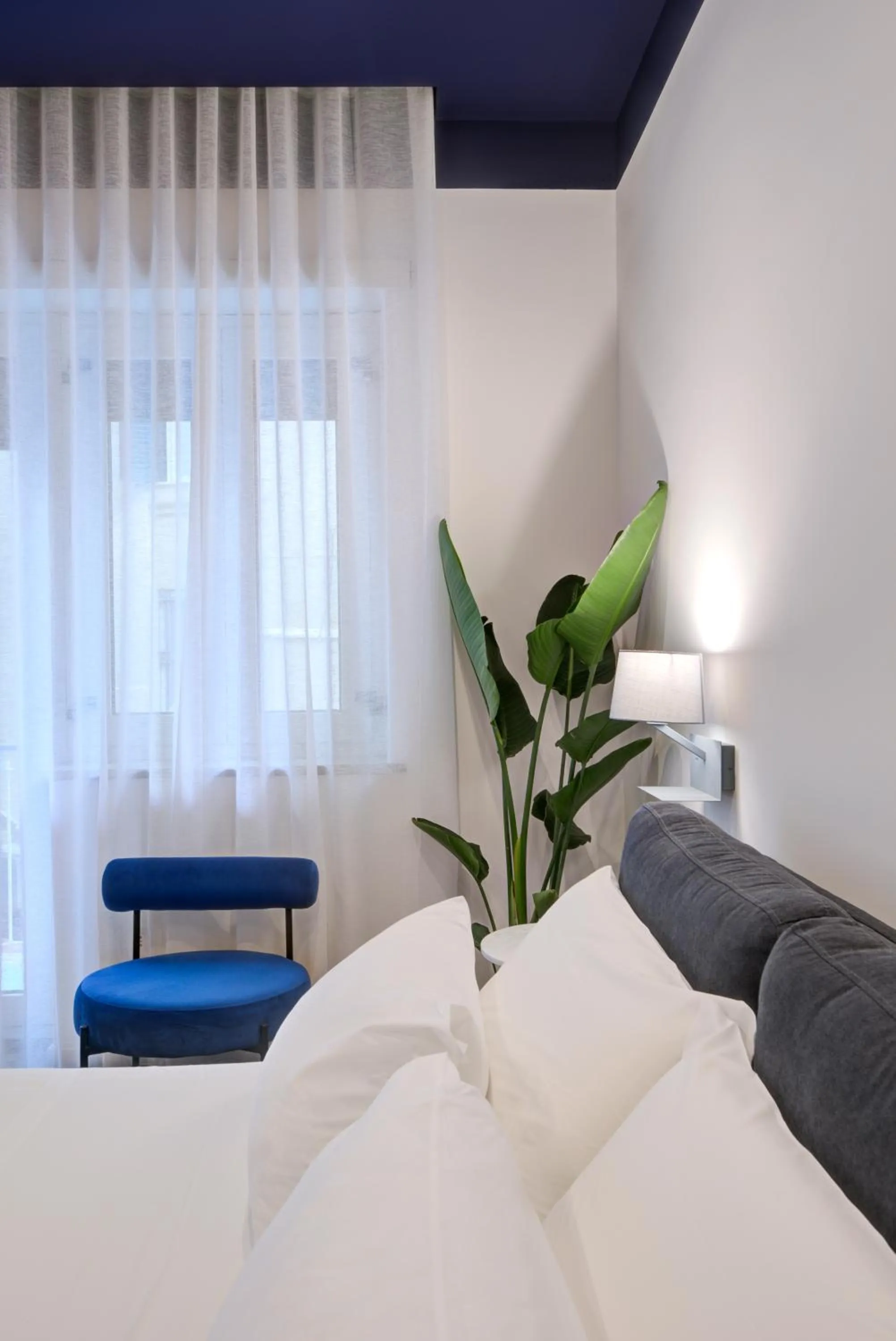 Bed in Well Suites - Piazza dei Martiri