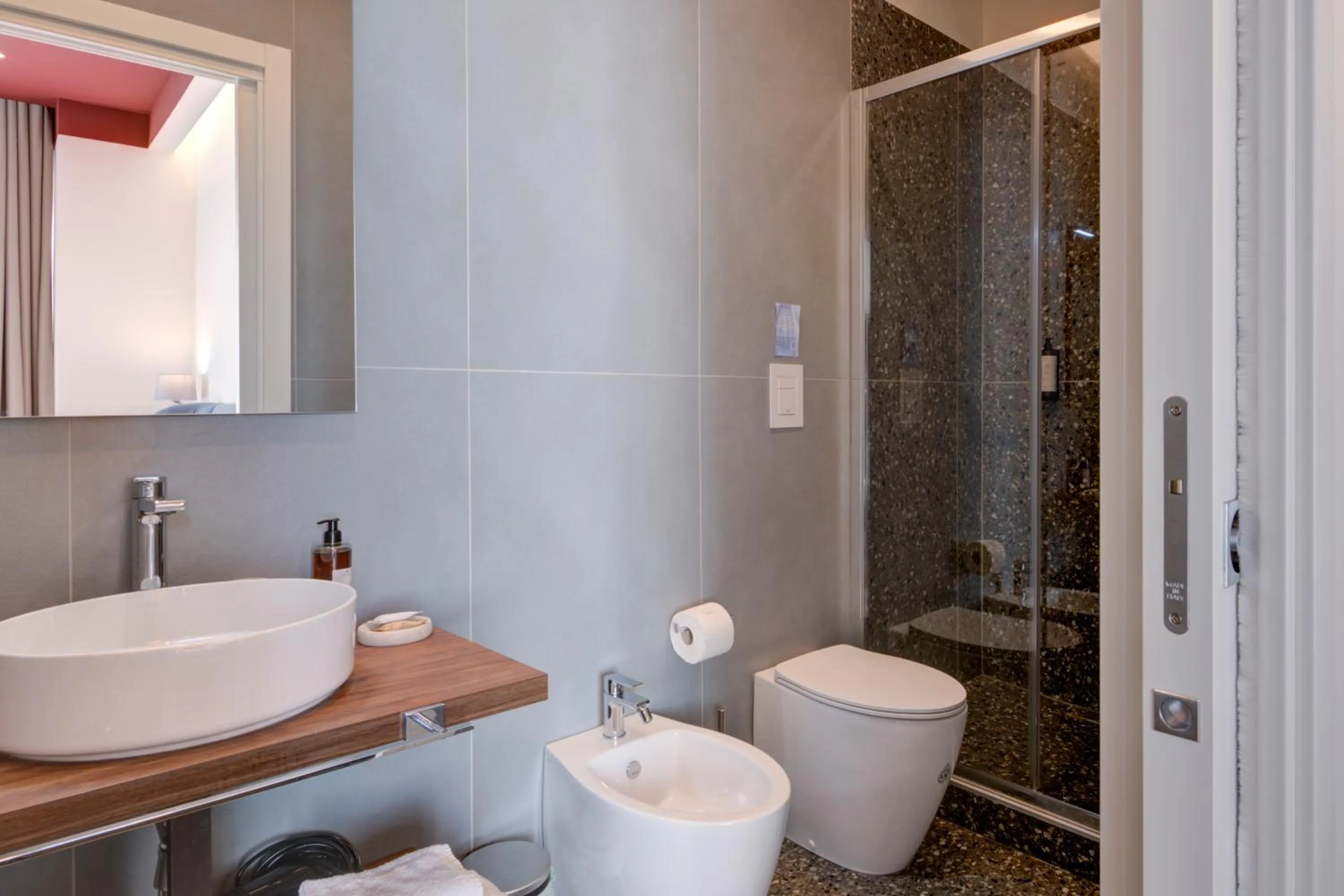 Well Suites - Piazza dei Martiri