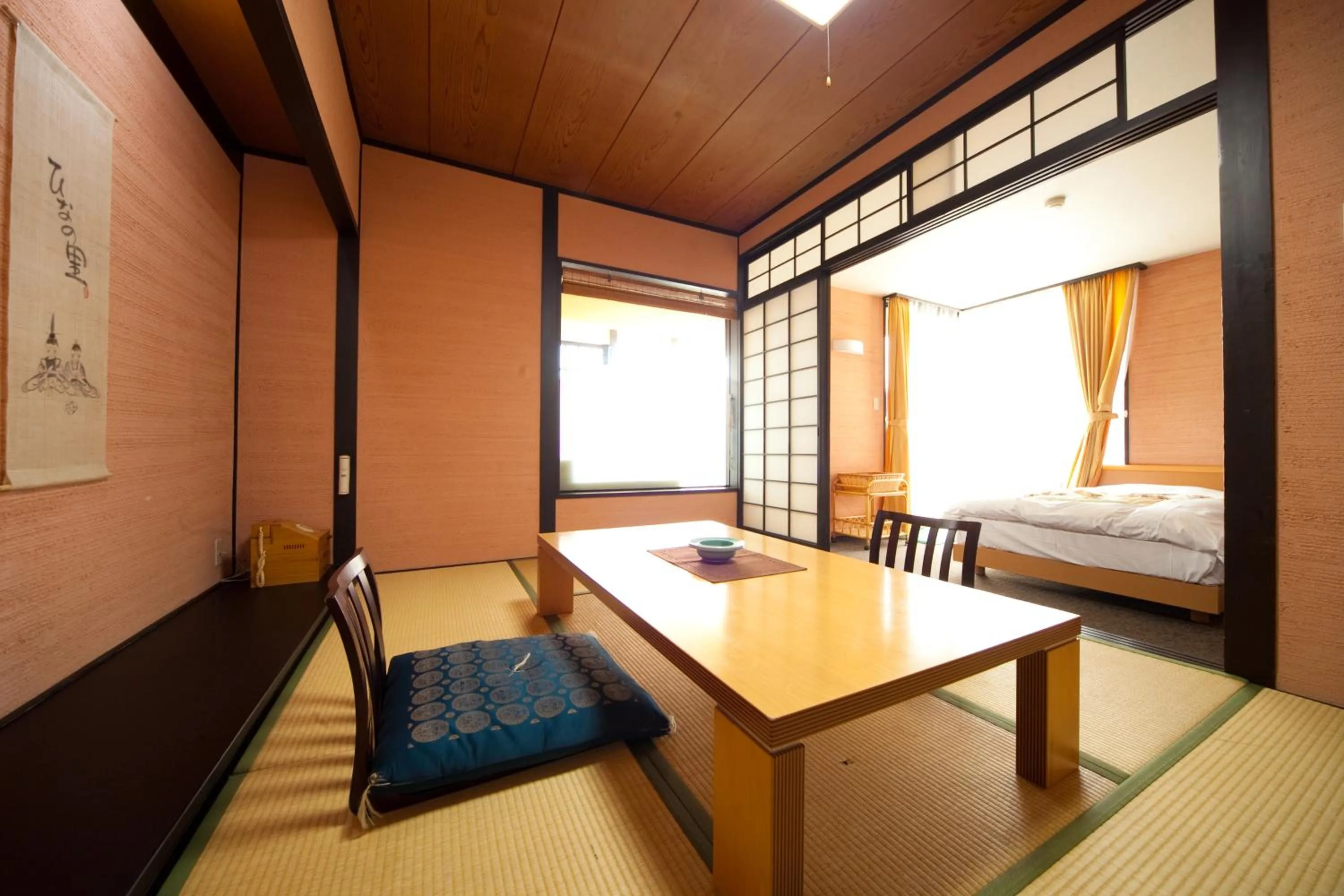 Bed in caffel Hina-no-sato