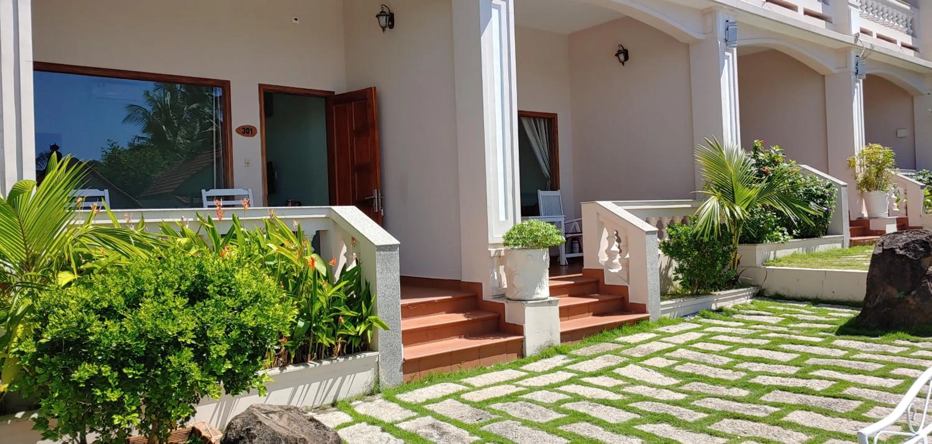 Facade/entrance in Hong Bin Bungalow