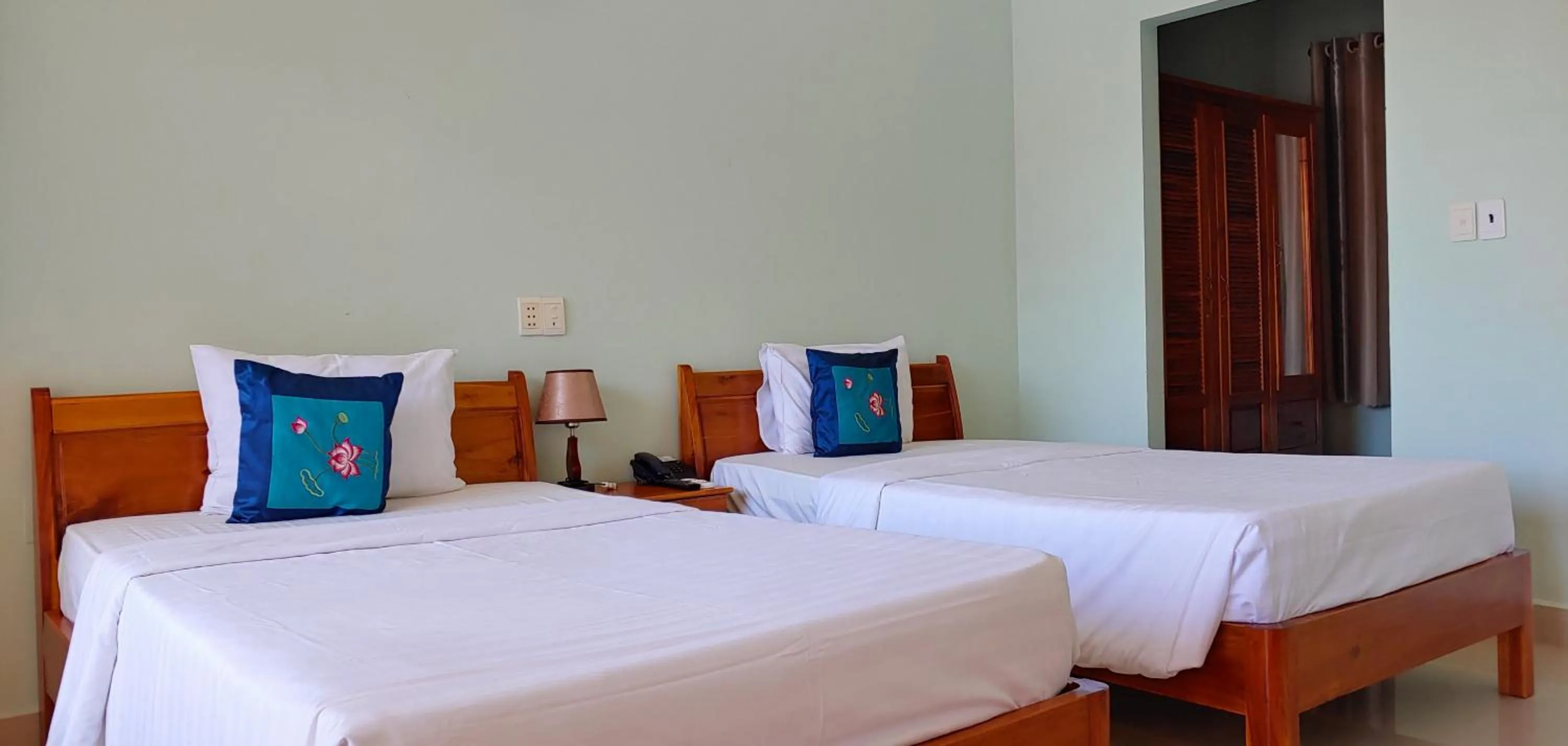 Bedroom, Bed in Hong Bin Bungalow