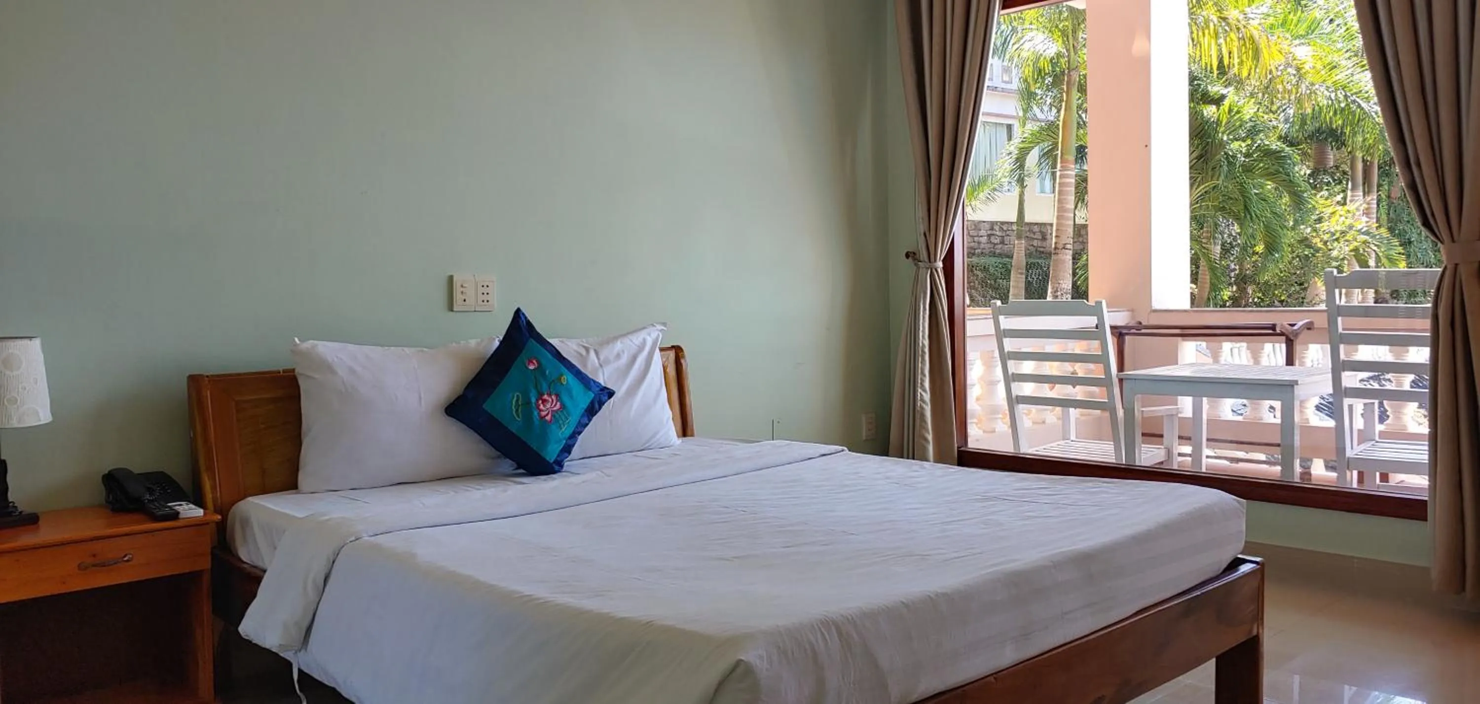 Bed in Hong Bin Bungalow