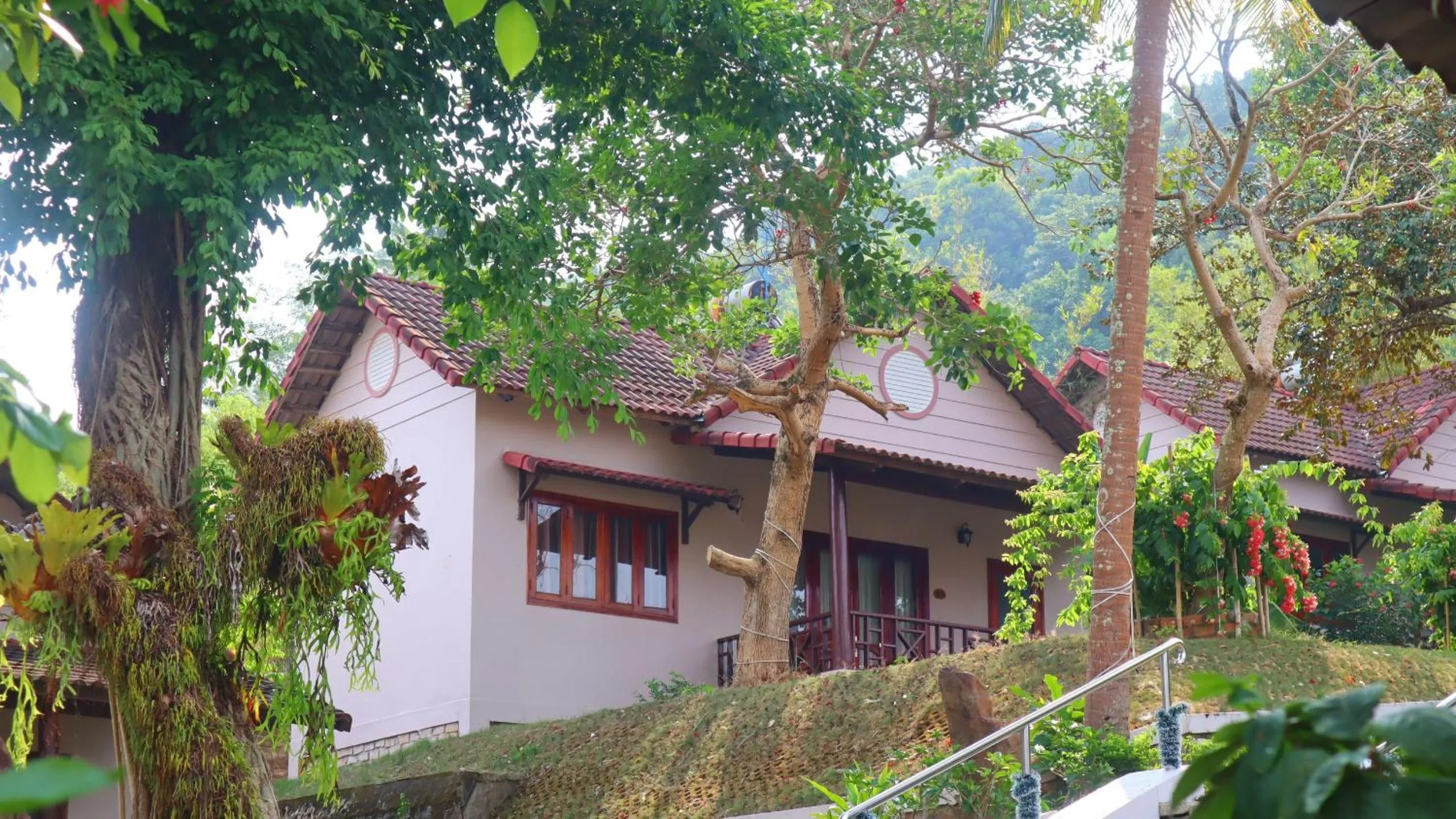 Hong Bin Bungalow