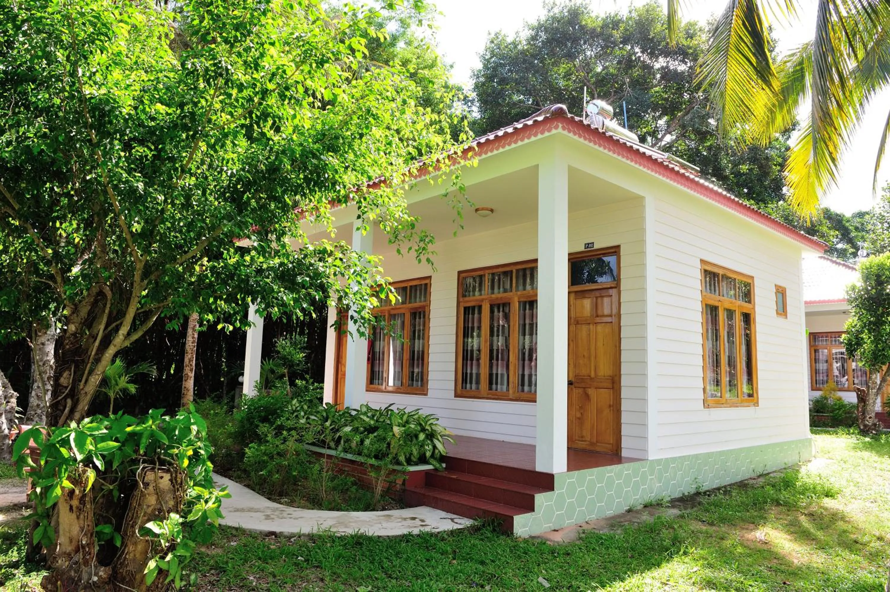 Property building in Tang Thanh Phat Resort