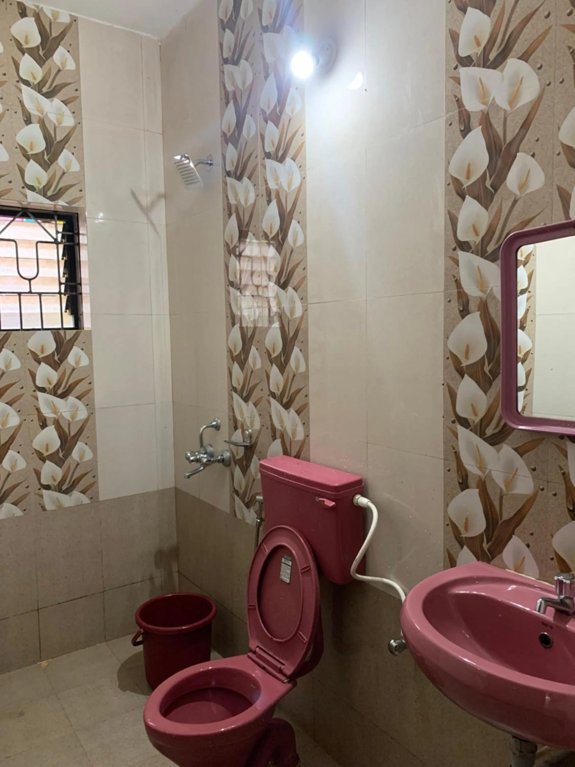 Toilet in Casa De Calangute Hotel