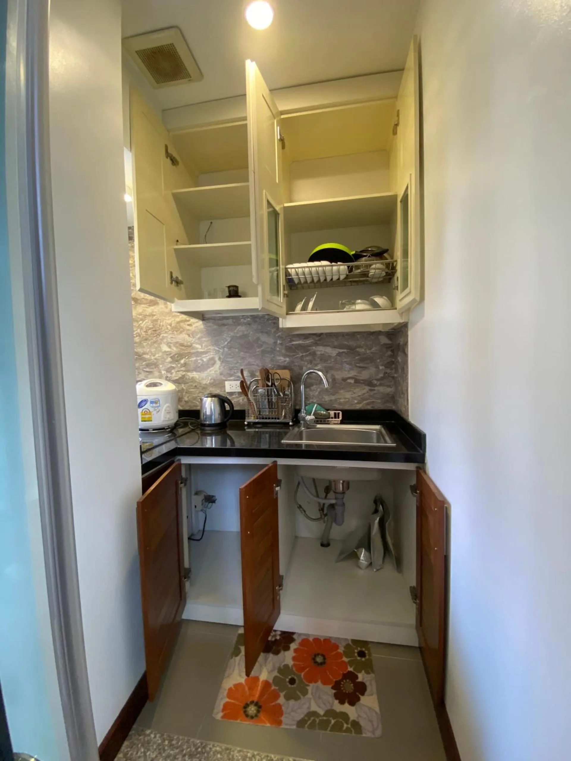 Kitchen or kitchenette in Hi.Home House near Lake