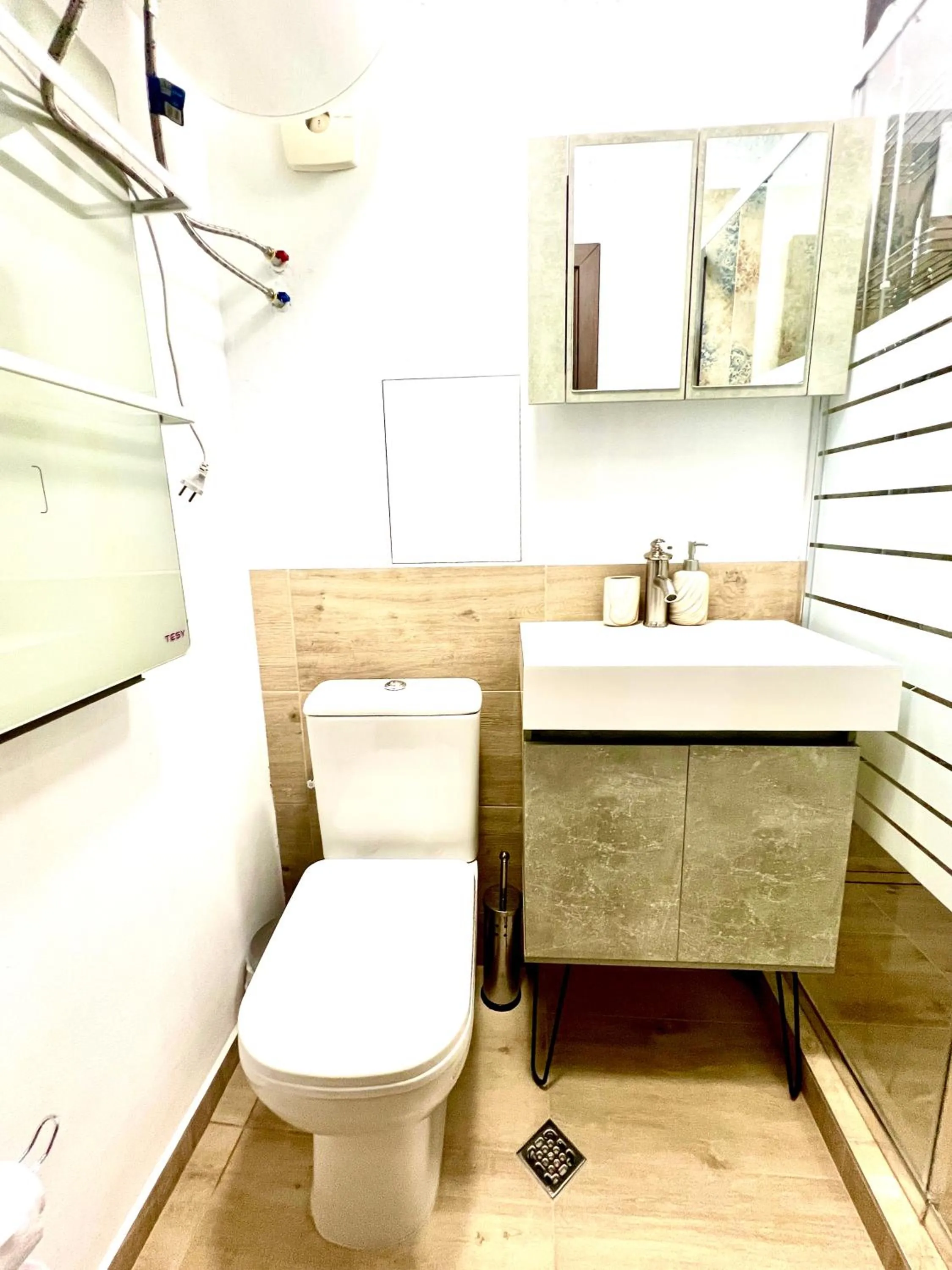 The Green Apartment 2BR - free parking