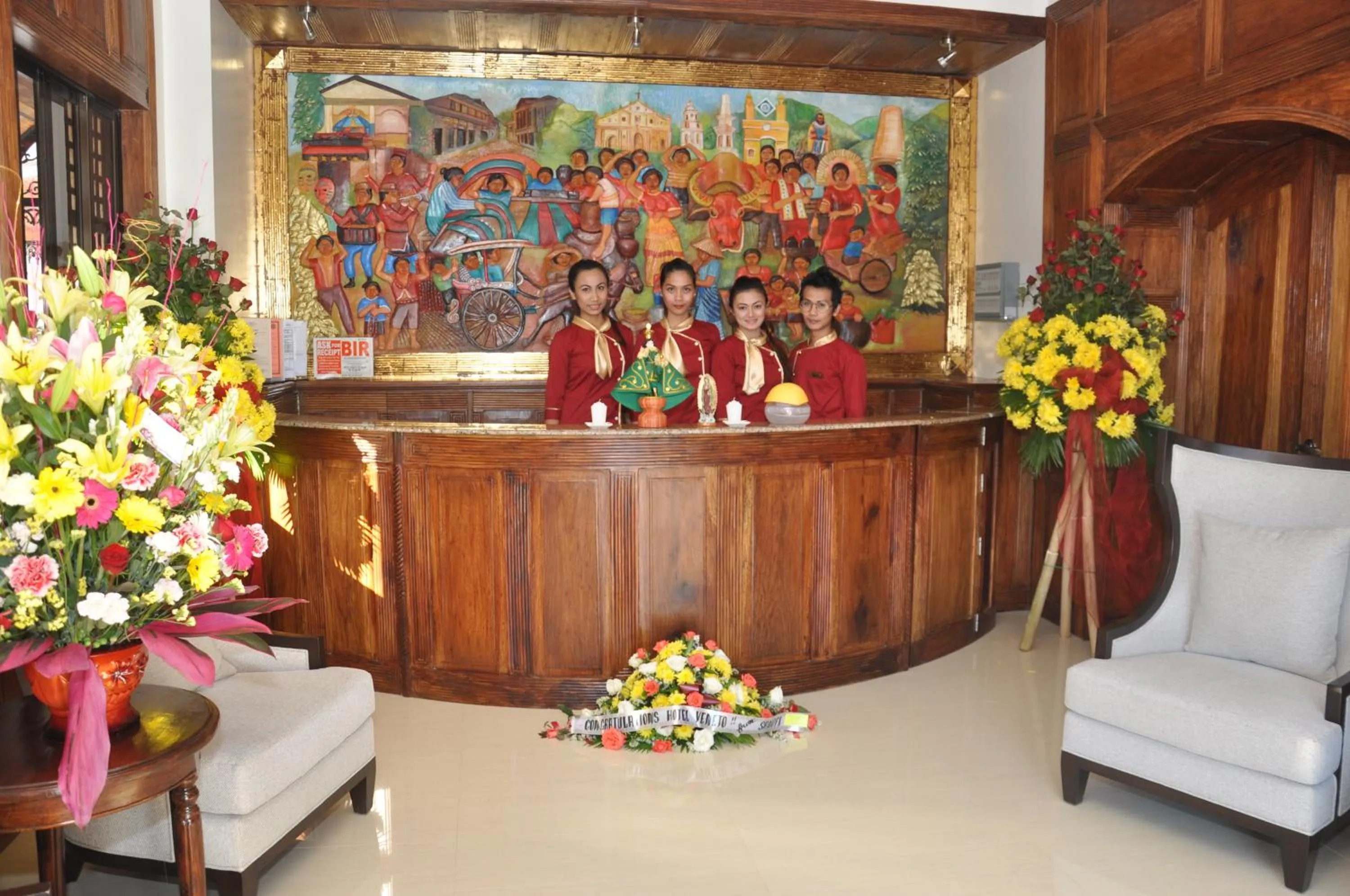 Staff in Hotel Veneto De Vigan