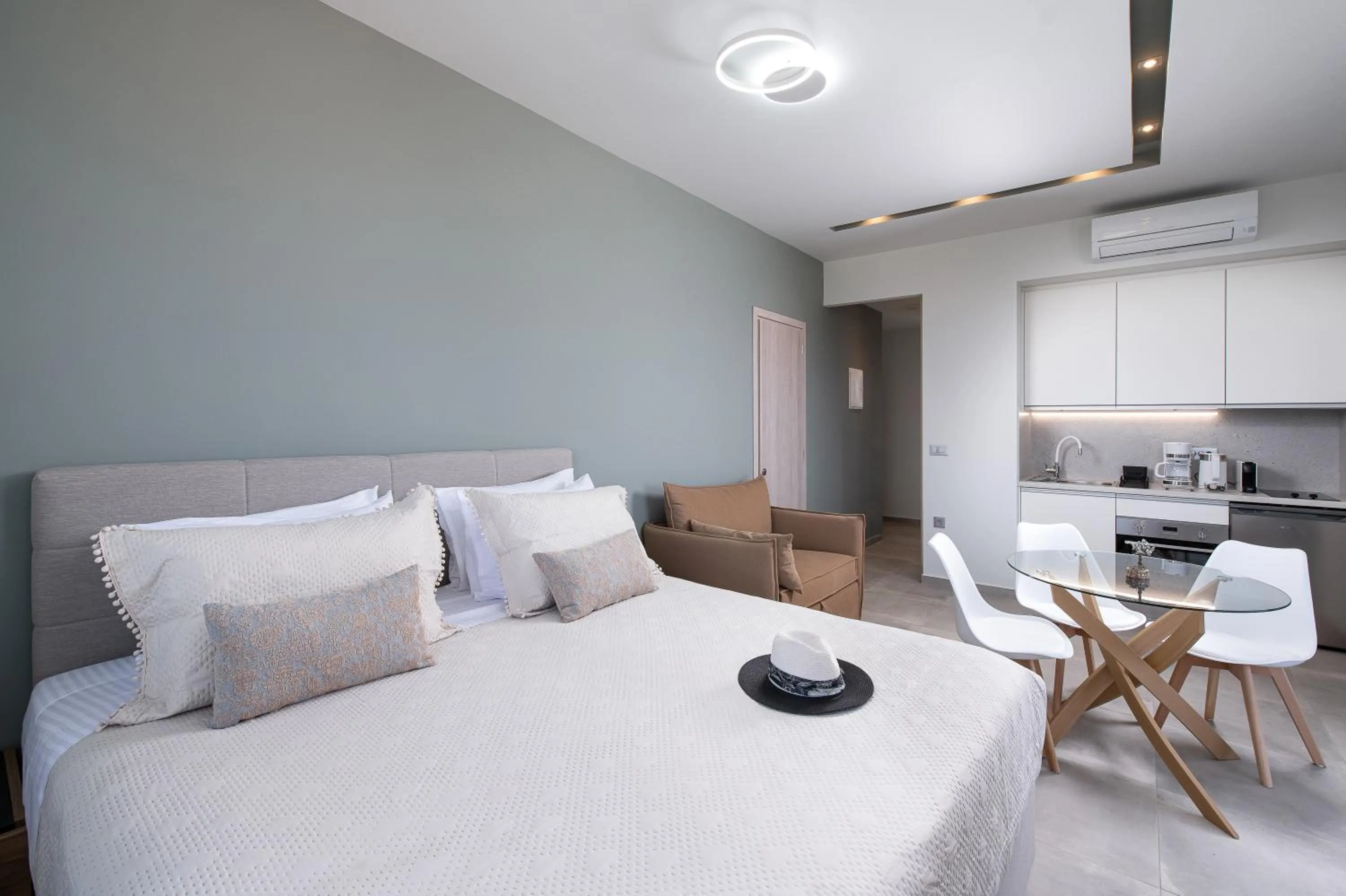 Bed in Heliades Residence