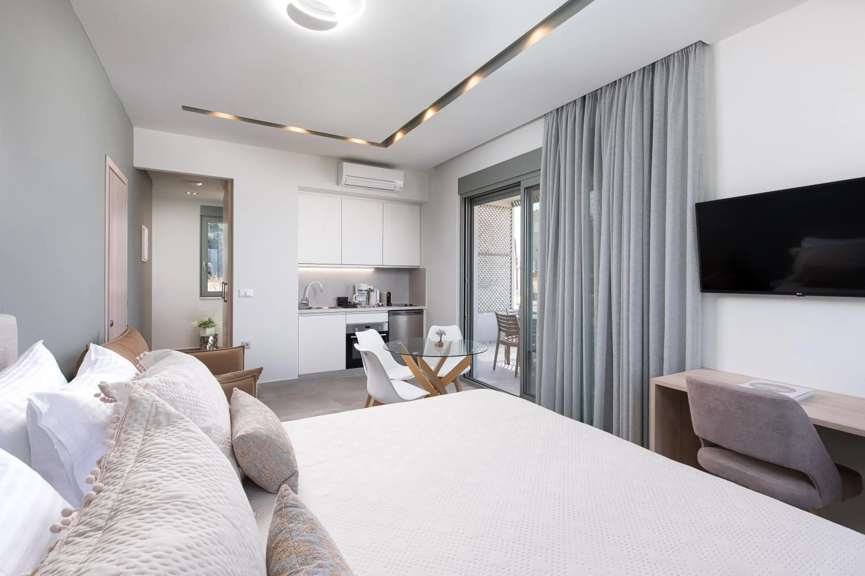 Bed in Heliades Residence