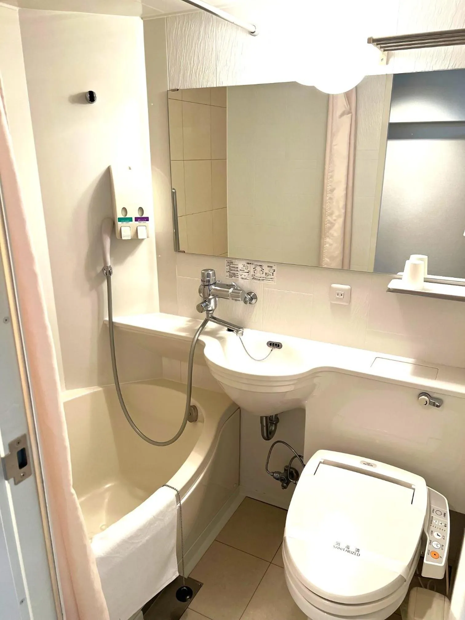 Business Inn Sennichimae Hotel