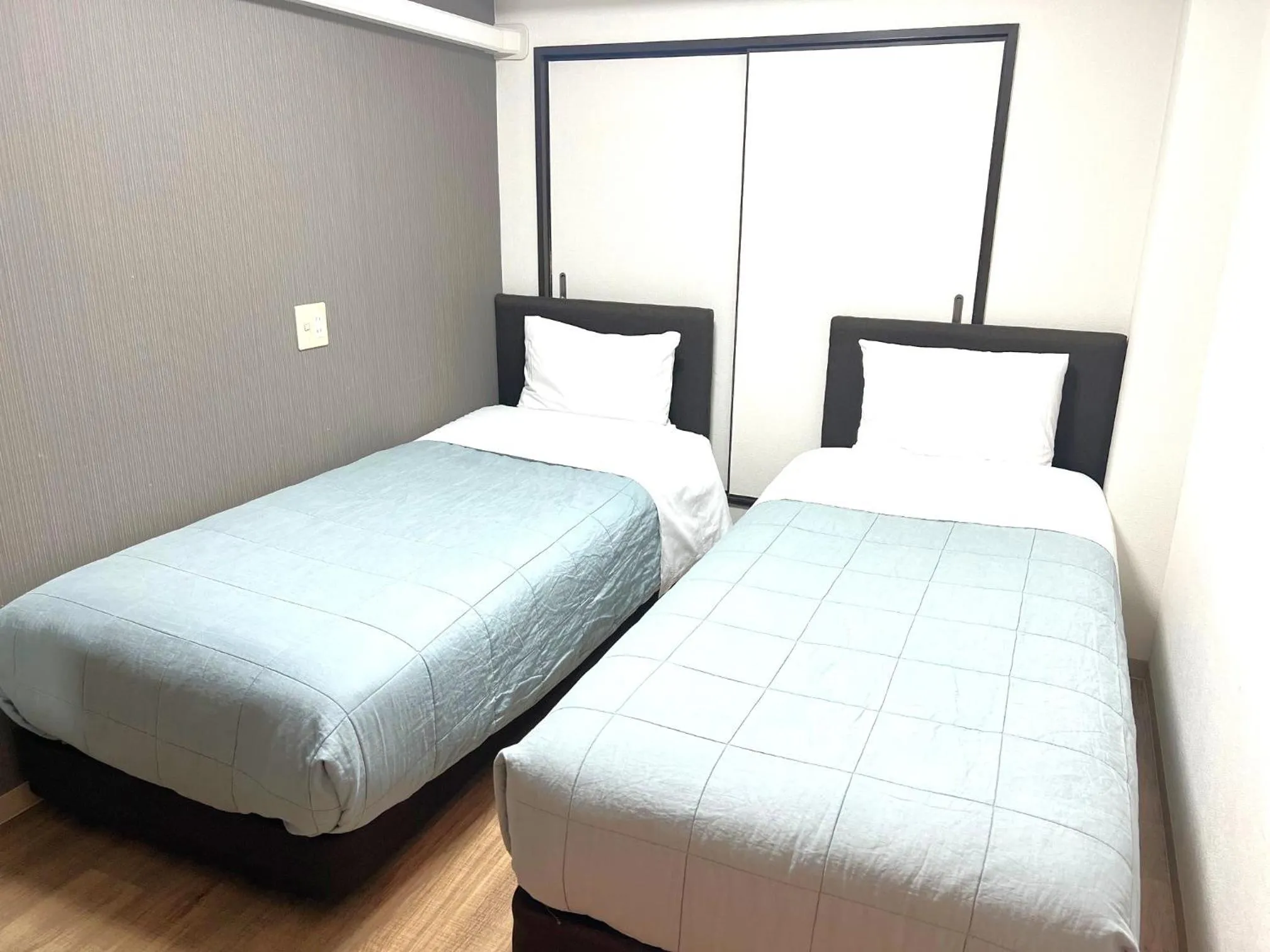 Bed in Business Inn Sennichimae Hotel