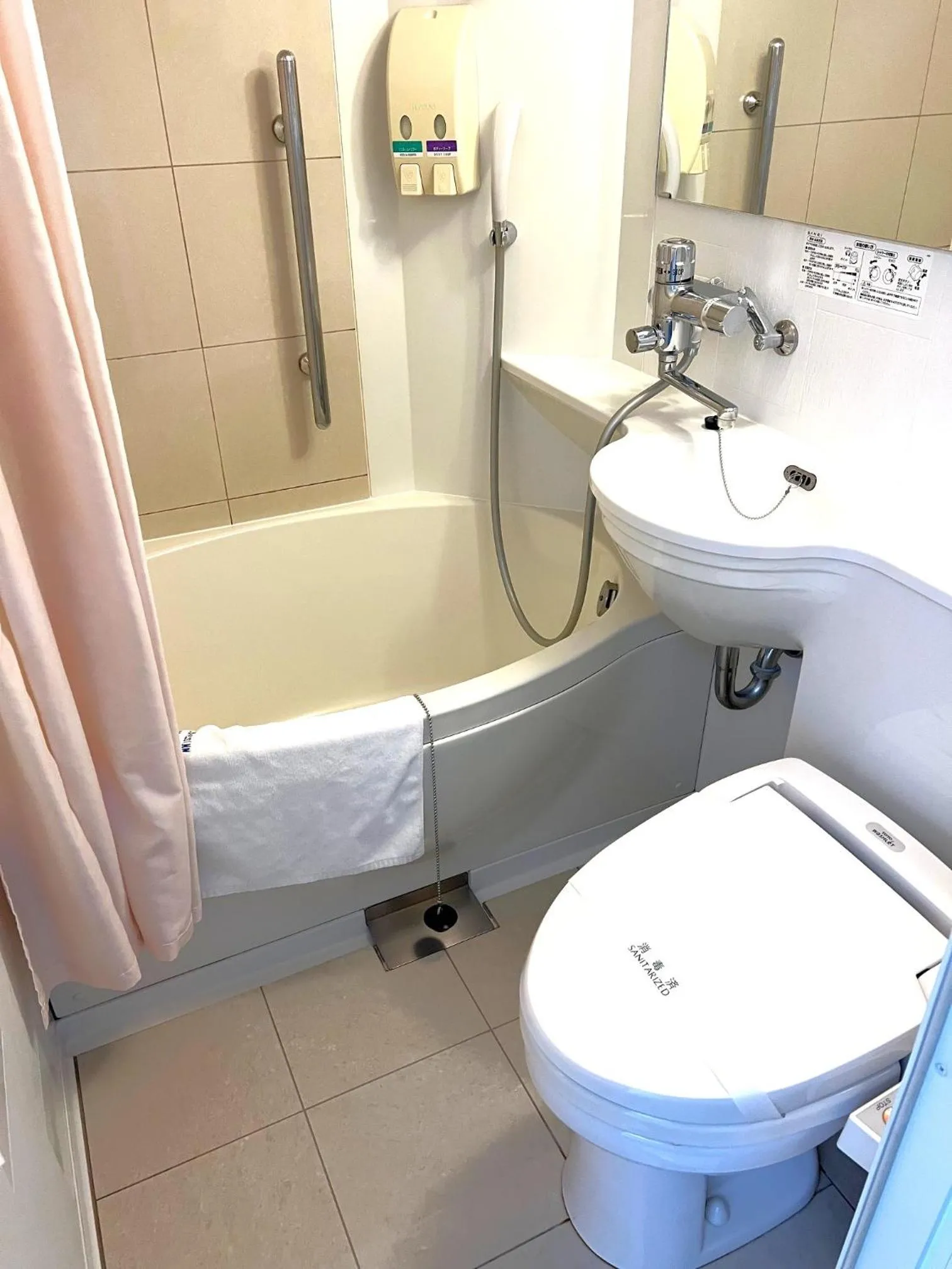 Business Inn Sennichimae Hotel