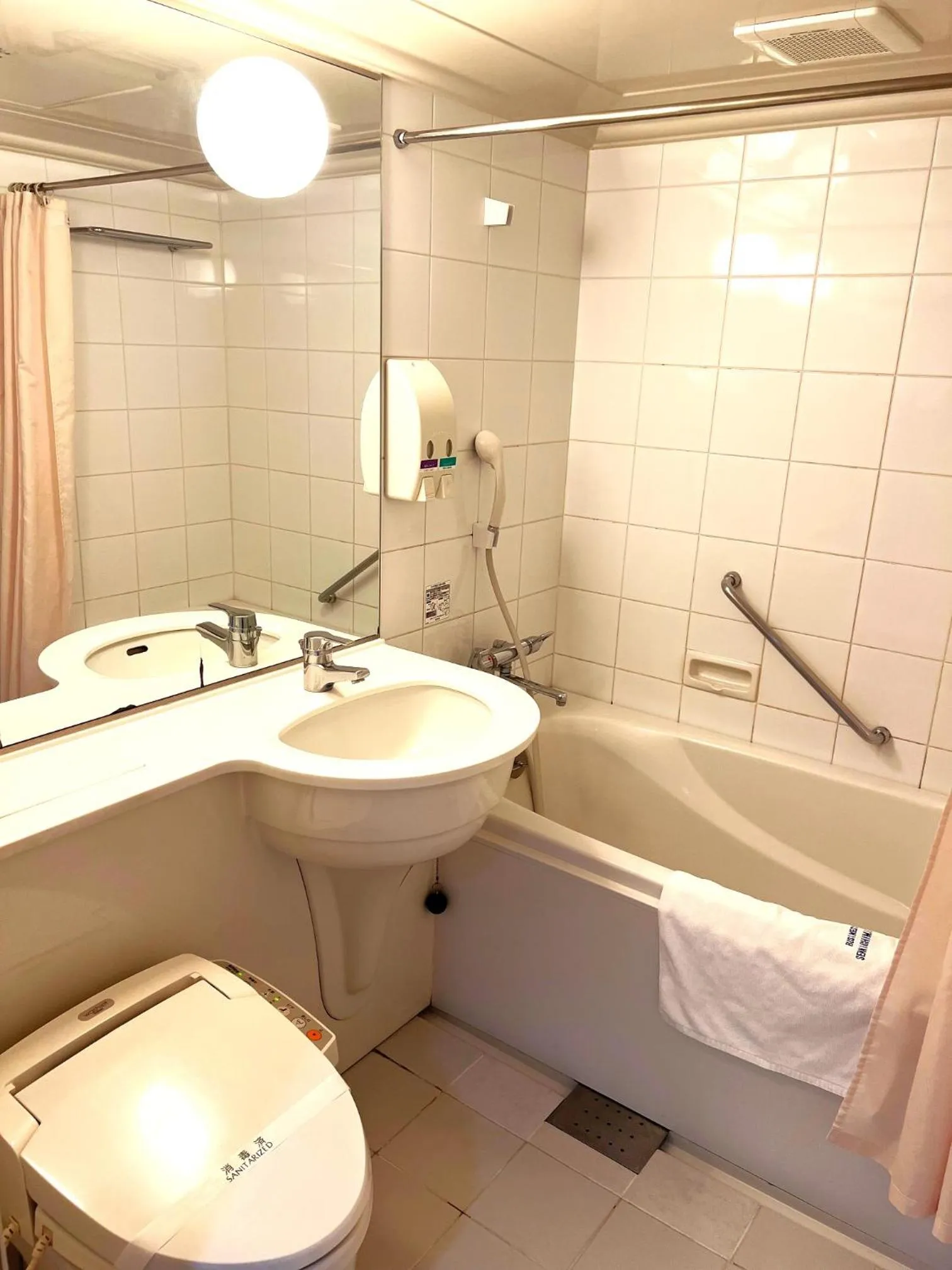 Business Inn Sennichimae Hotel