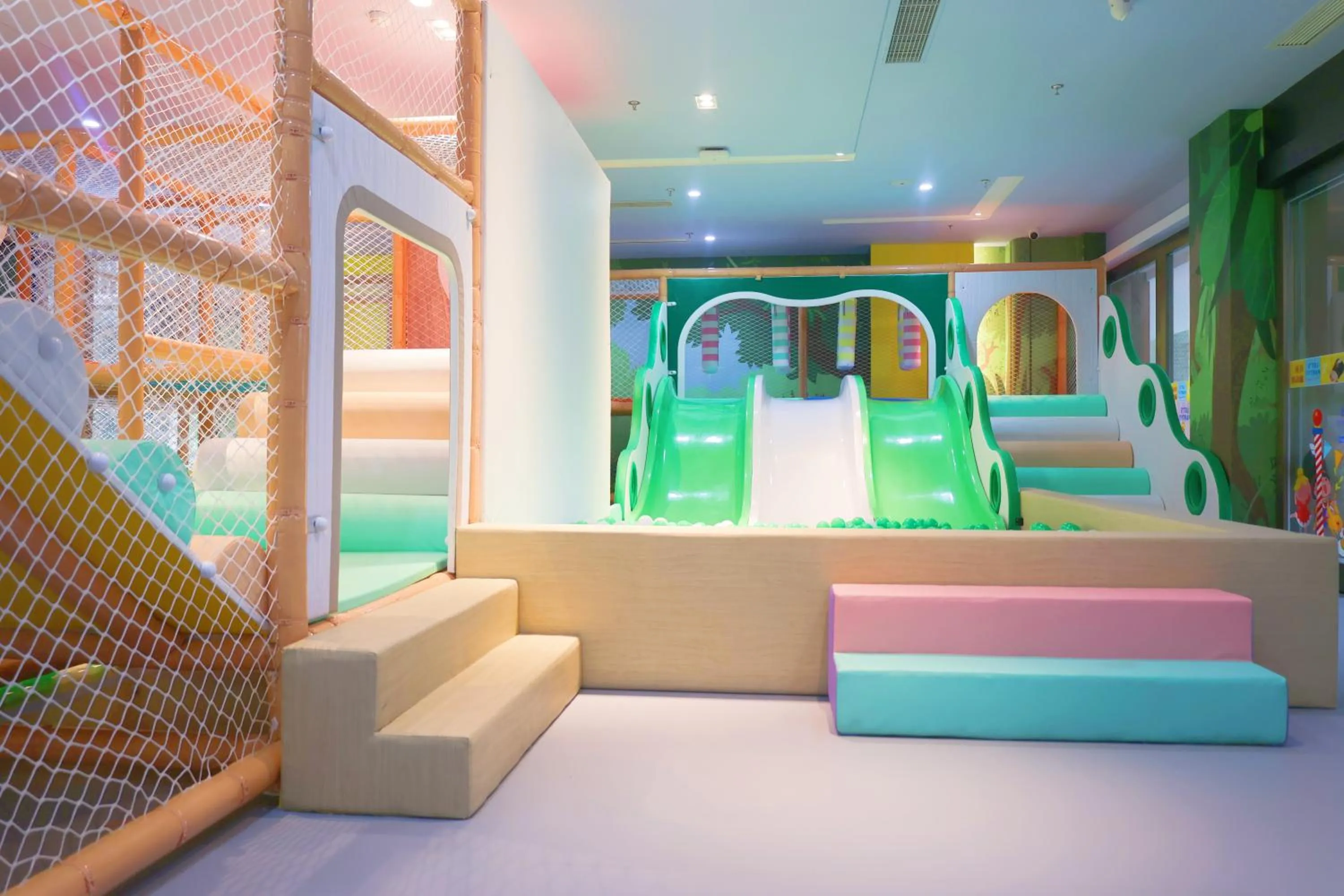 Kids's club in Hentique Manna Tangshan