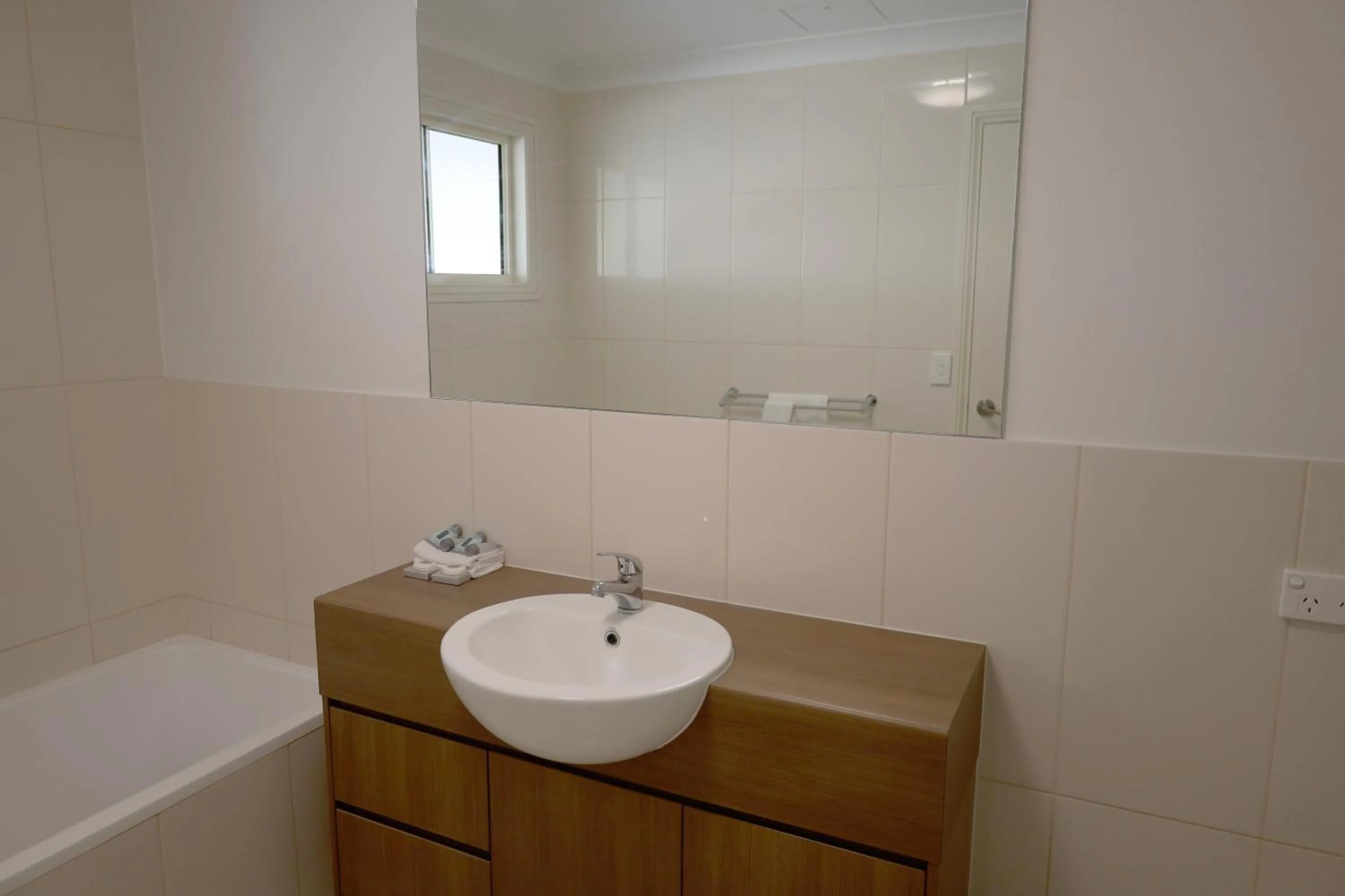 Bathroom in The Australian Hotel Motel