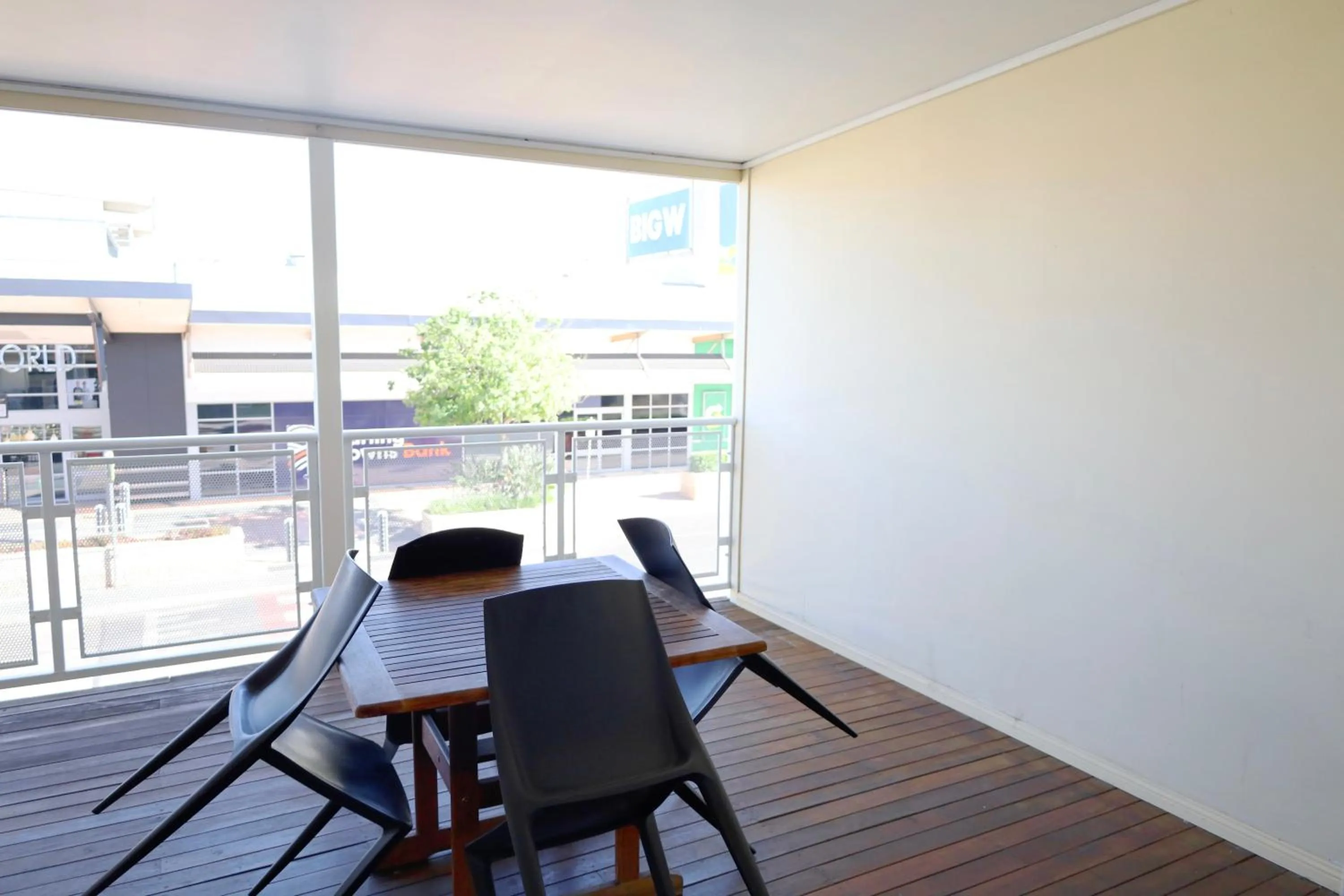Balcony/Terrace in The Australian Hotel Motel