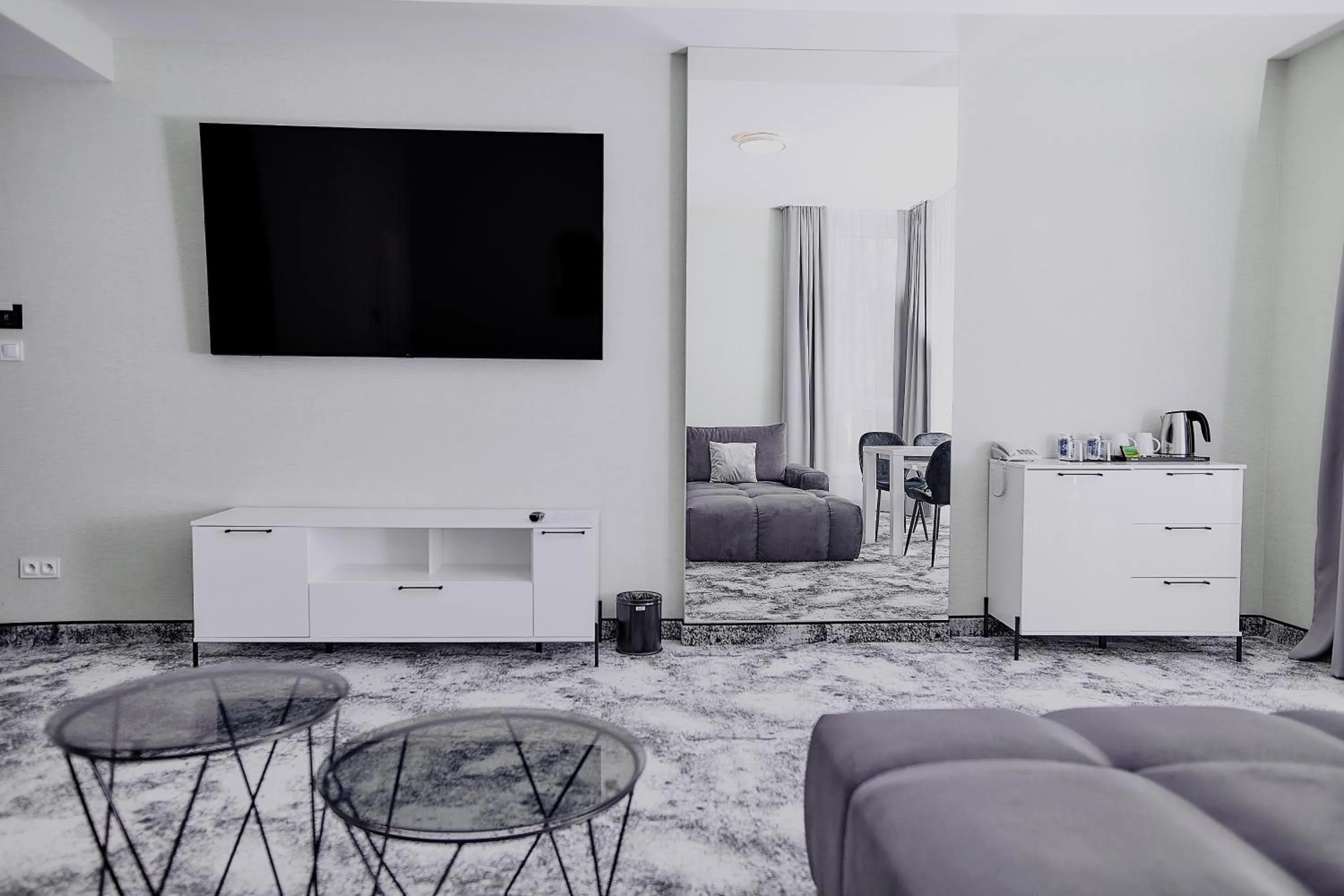 TV and multimedia in Tulip Inn Żyrardów