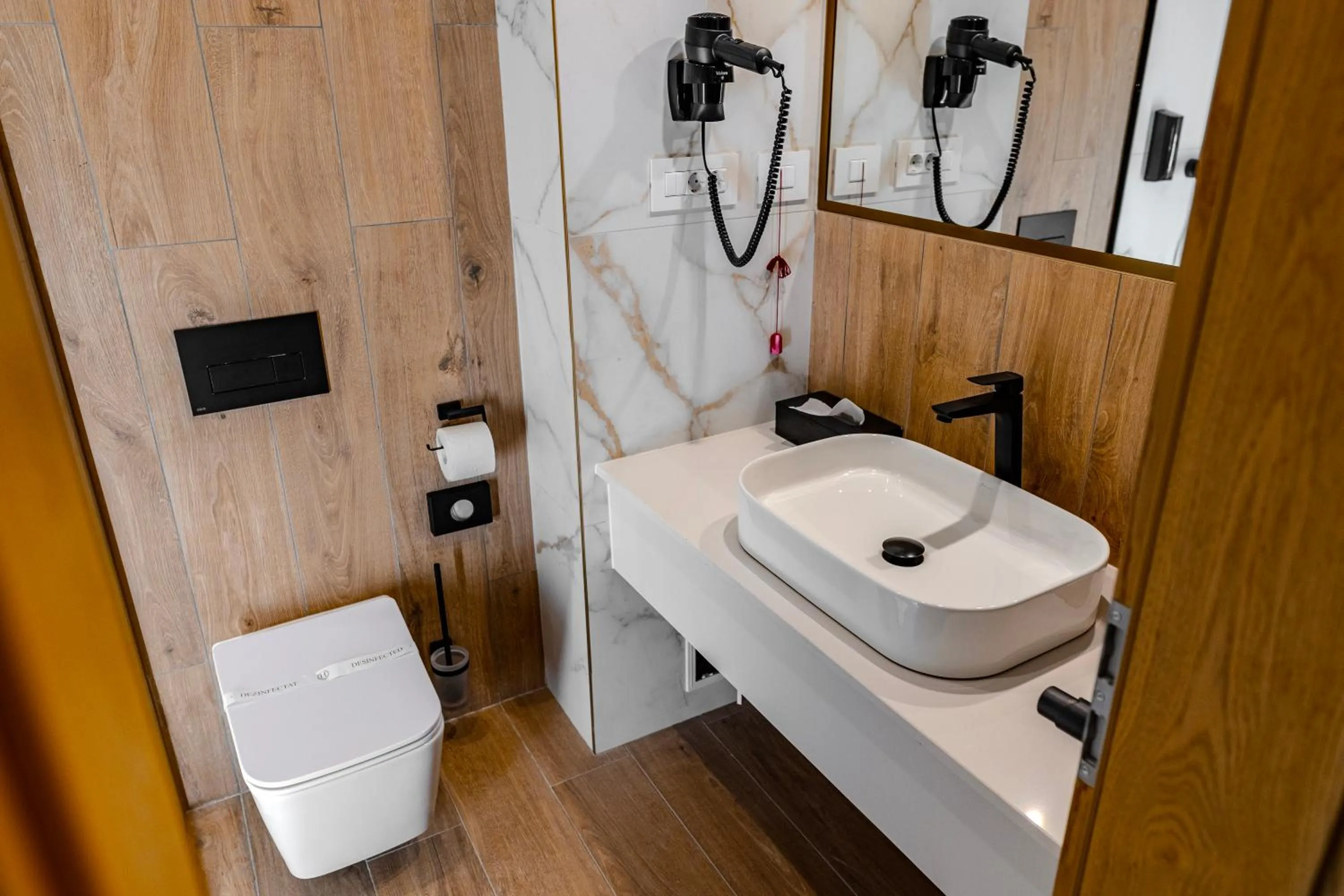 Bathroom in Hotel Branco Timisoara