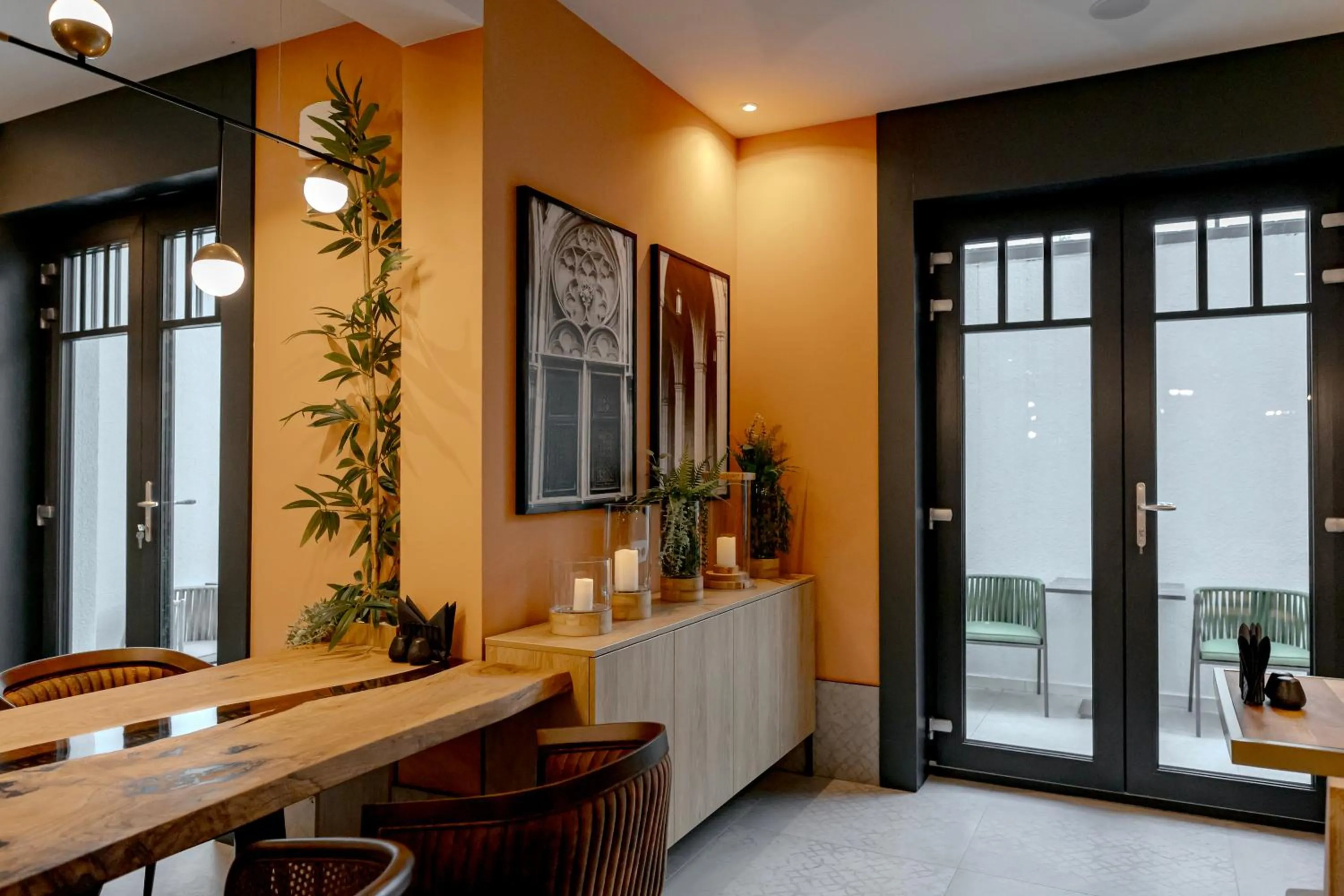 Restaurant/places to eat in Hotel Branco Timisoara