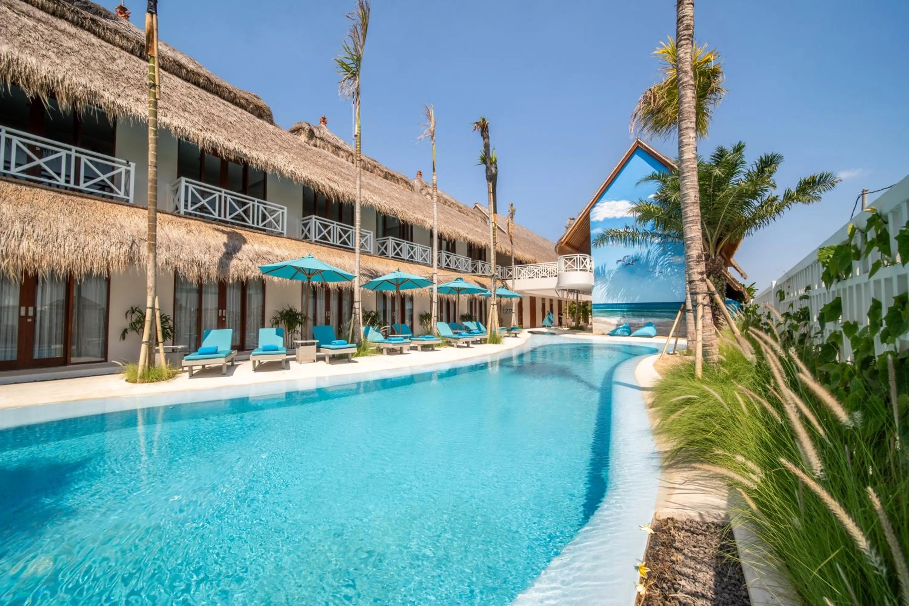 Swimming pool in IZE Canggu by LifestyleRetreats