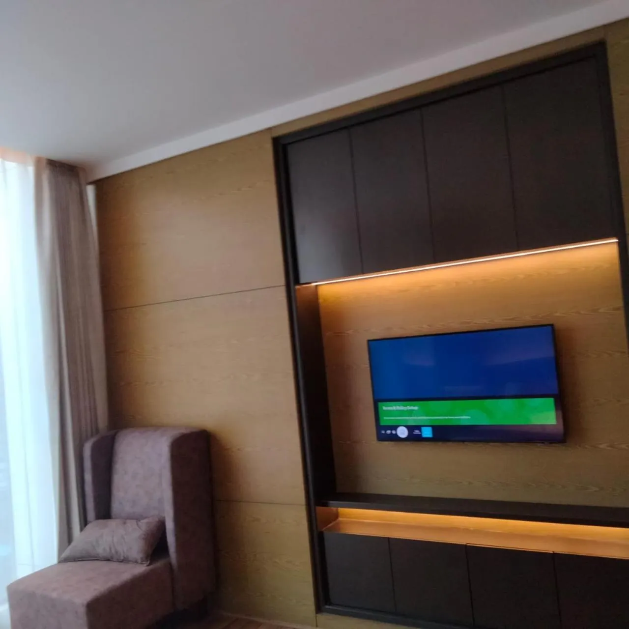 TV/Entertainment Center in Hotel Bimson