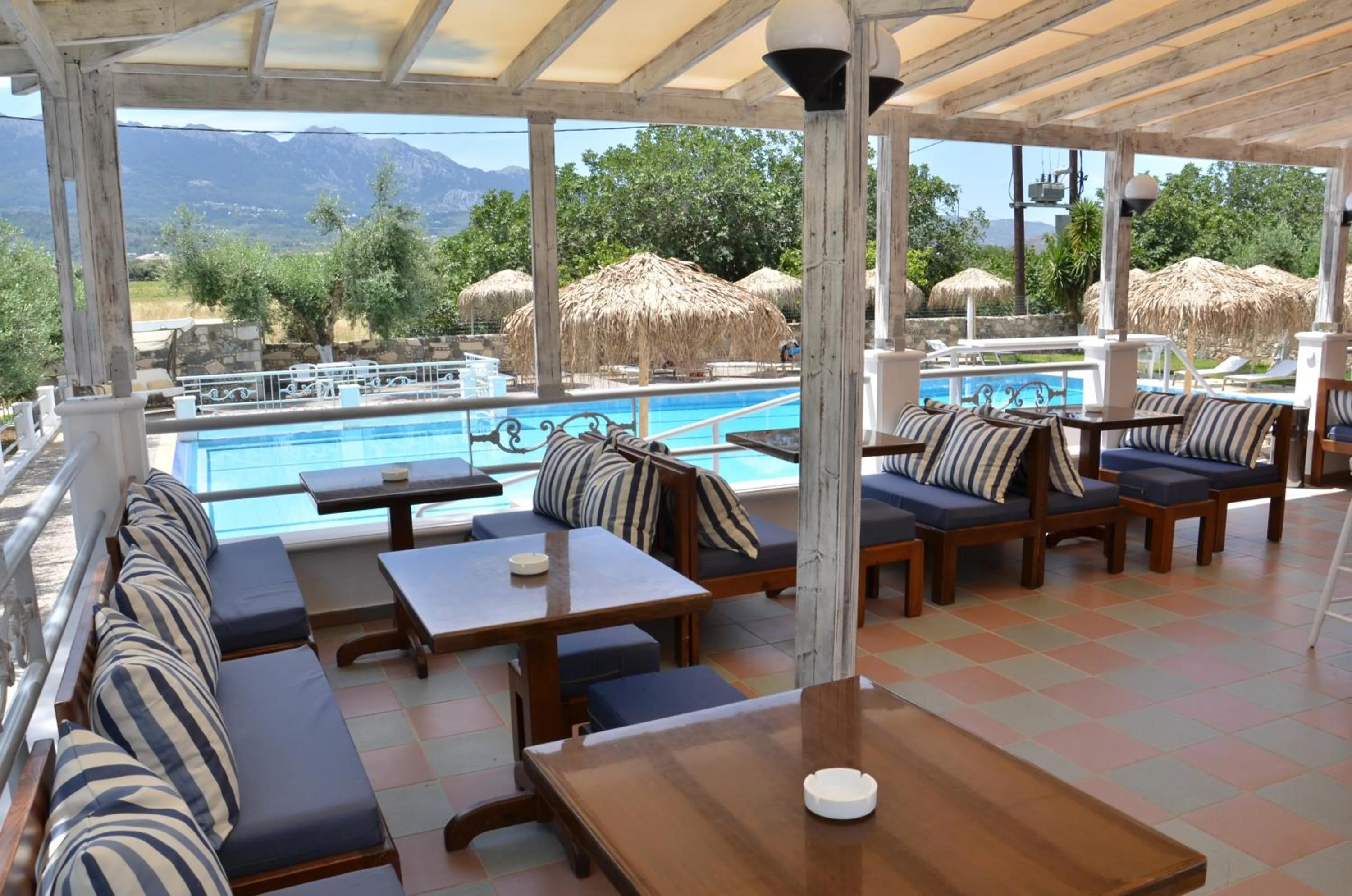 Lounge or bar in Blue Nest Hotel