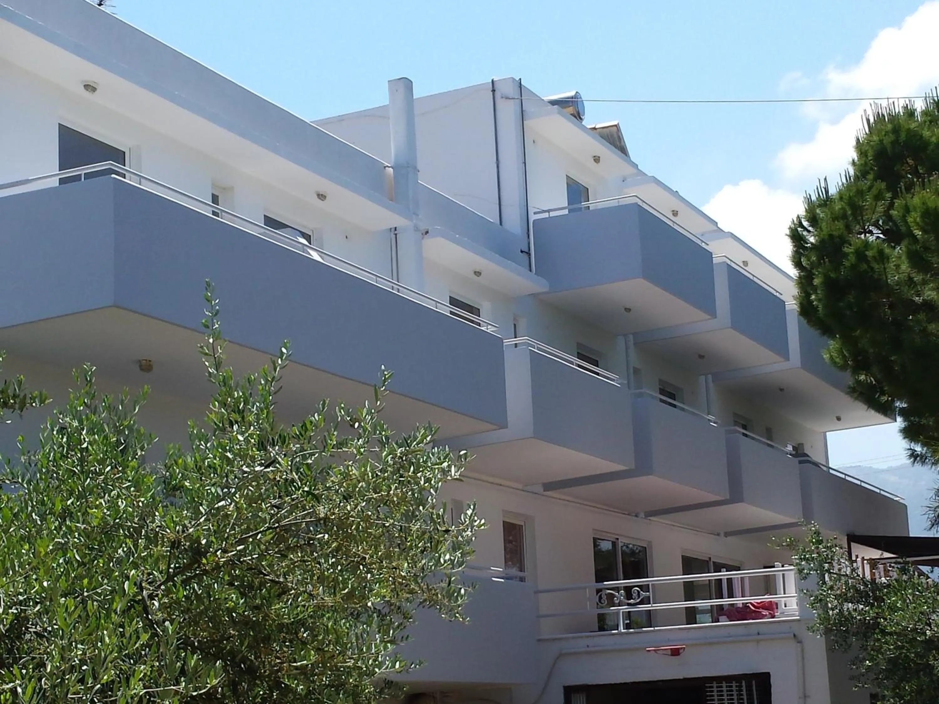 Facade/entrance in Blue Nest Hotel