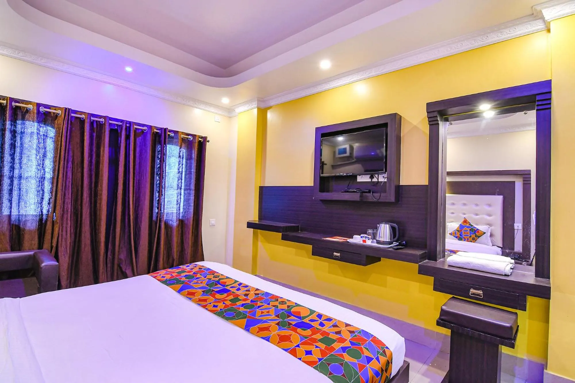 Bed in FabHotel Bollywood 2.0