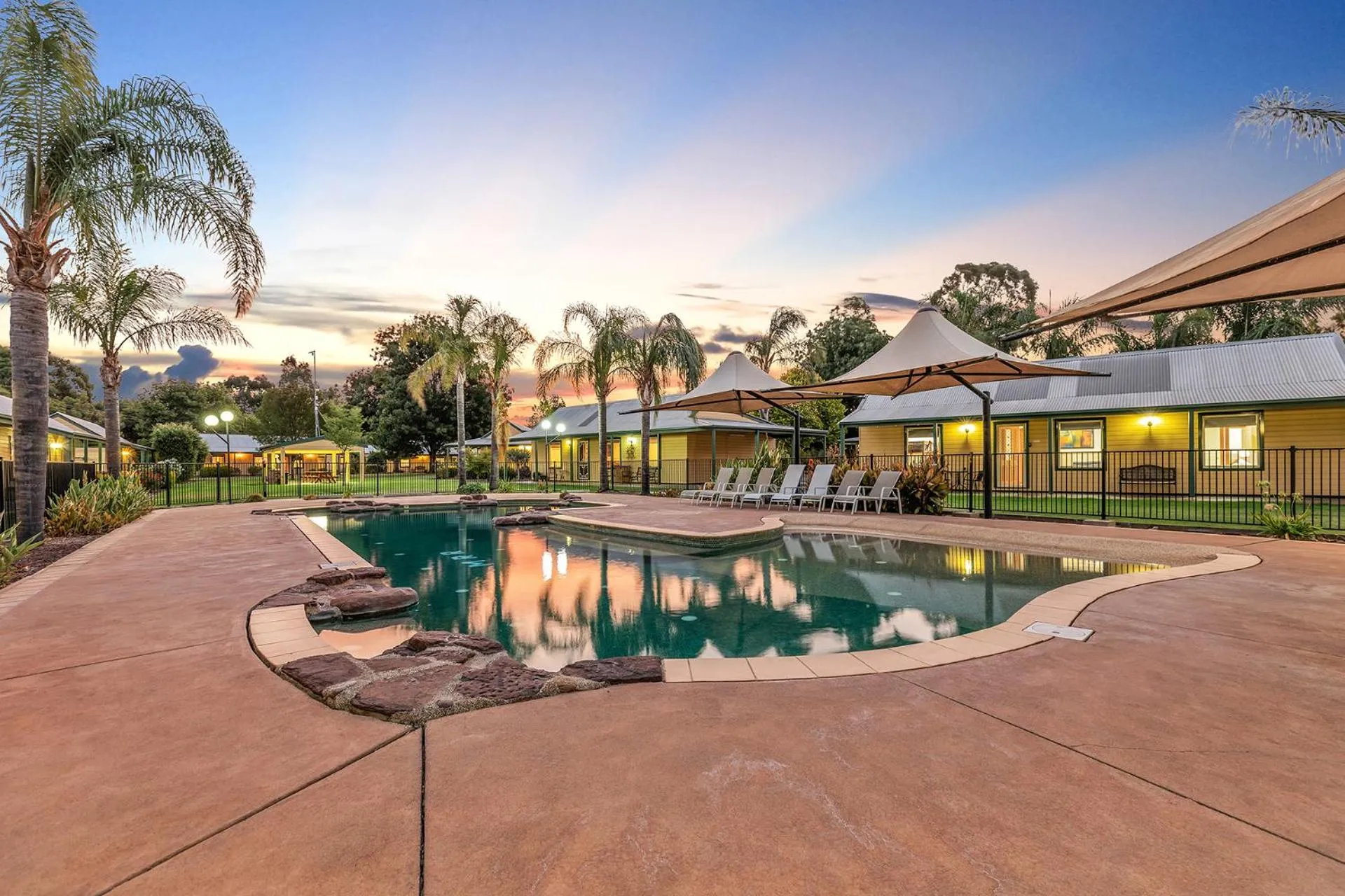 Swimming pool in Murray River Resort