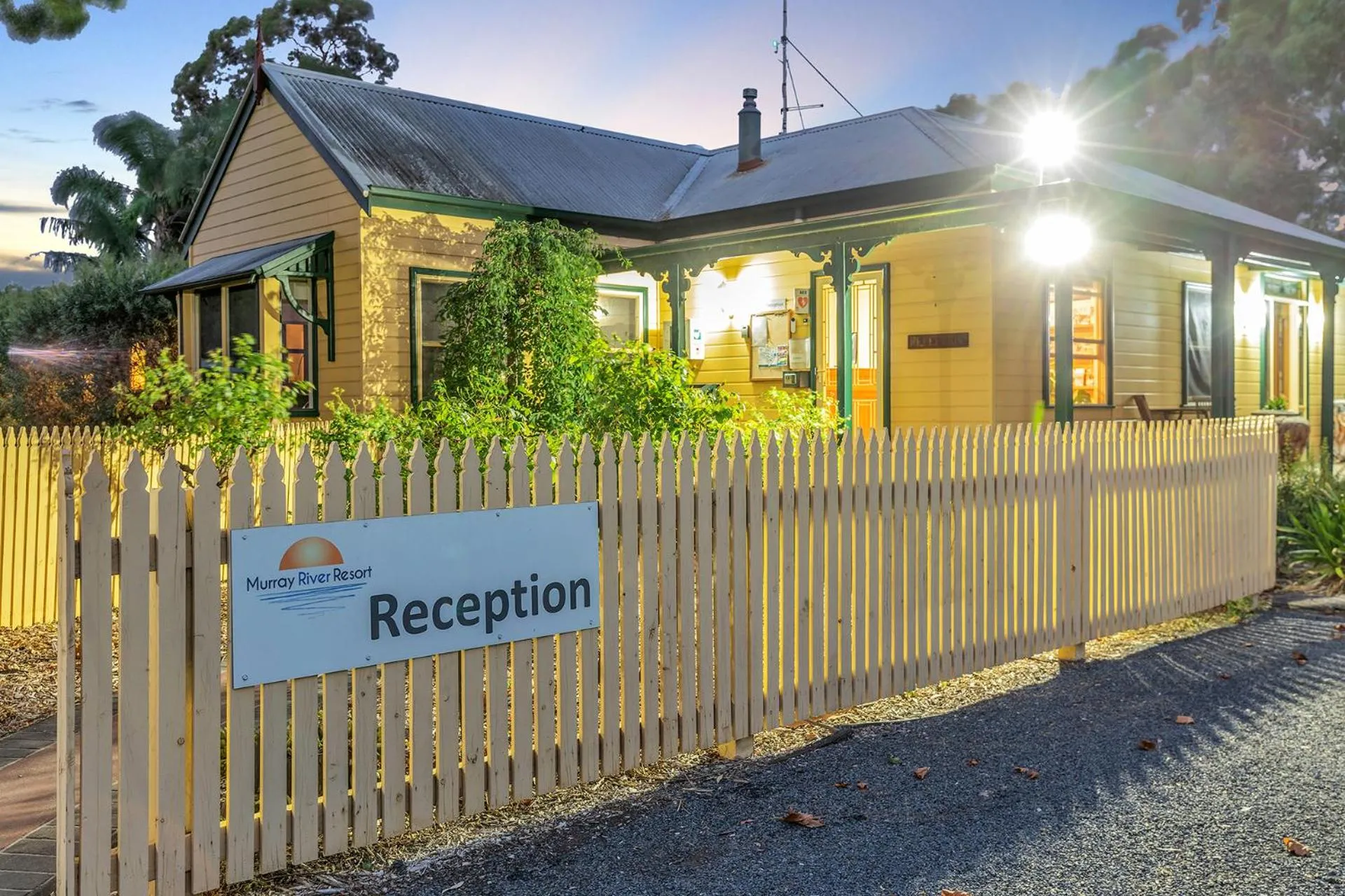 Lobby or reception in Murray River Resort