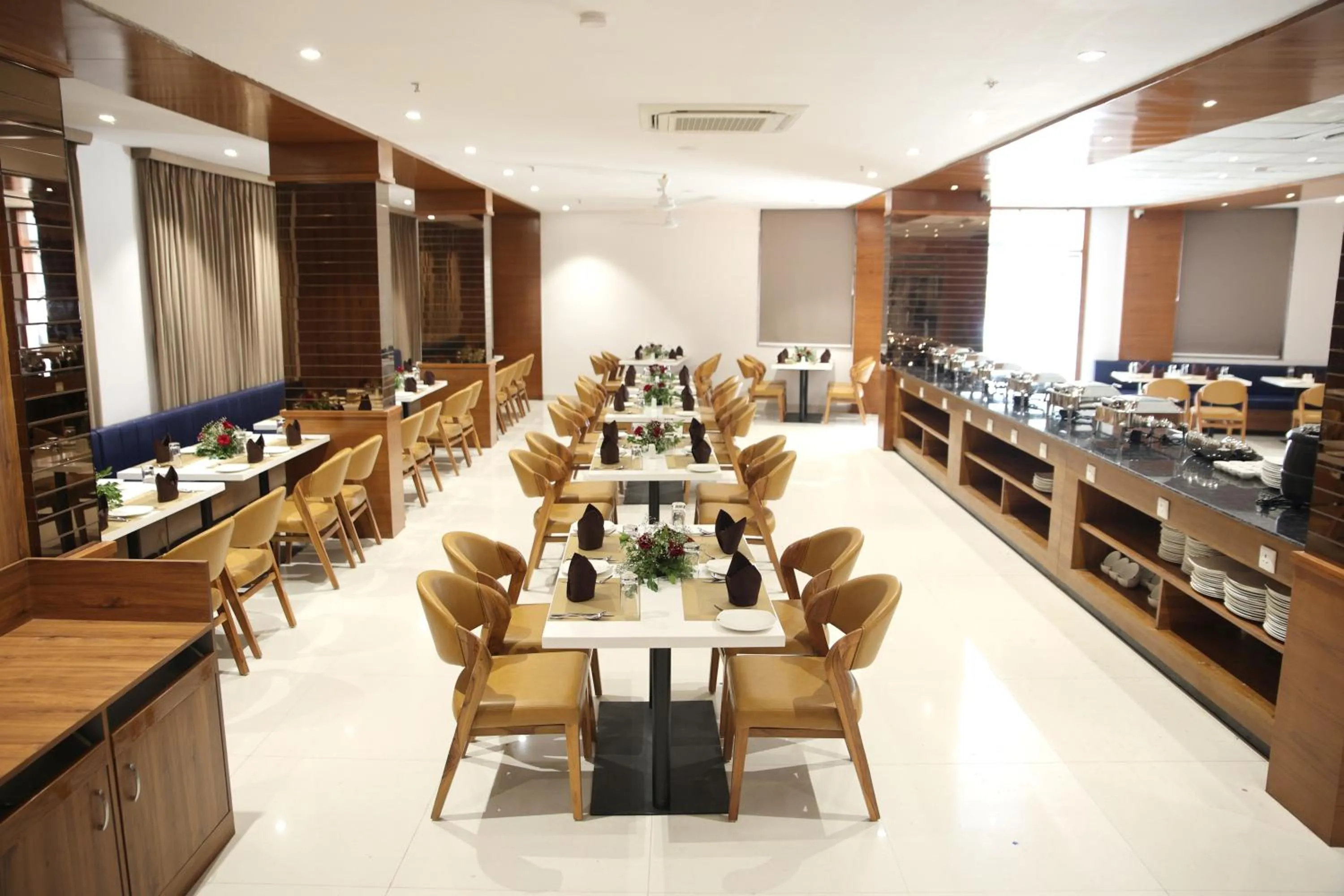 Restaurant/places to eat in Lords Eco Inn, Ambaji