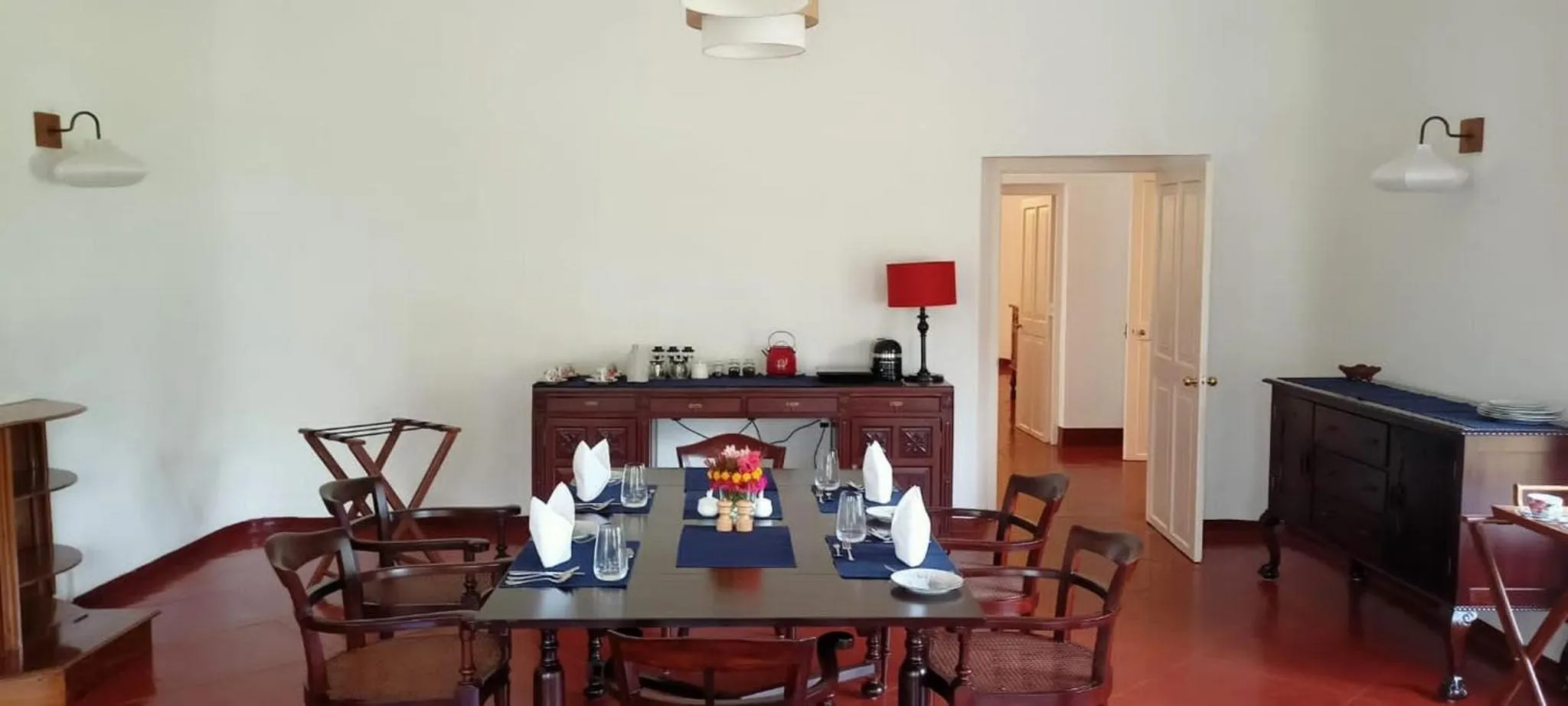 Restaurant/places to eat in Lockhart Bungalow Munnar - A CGH Earth SAHA Experience