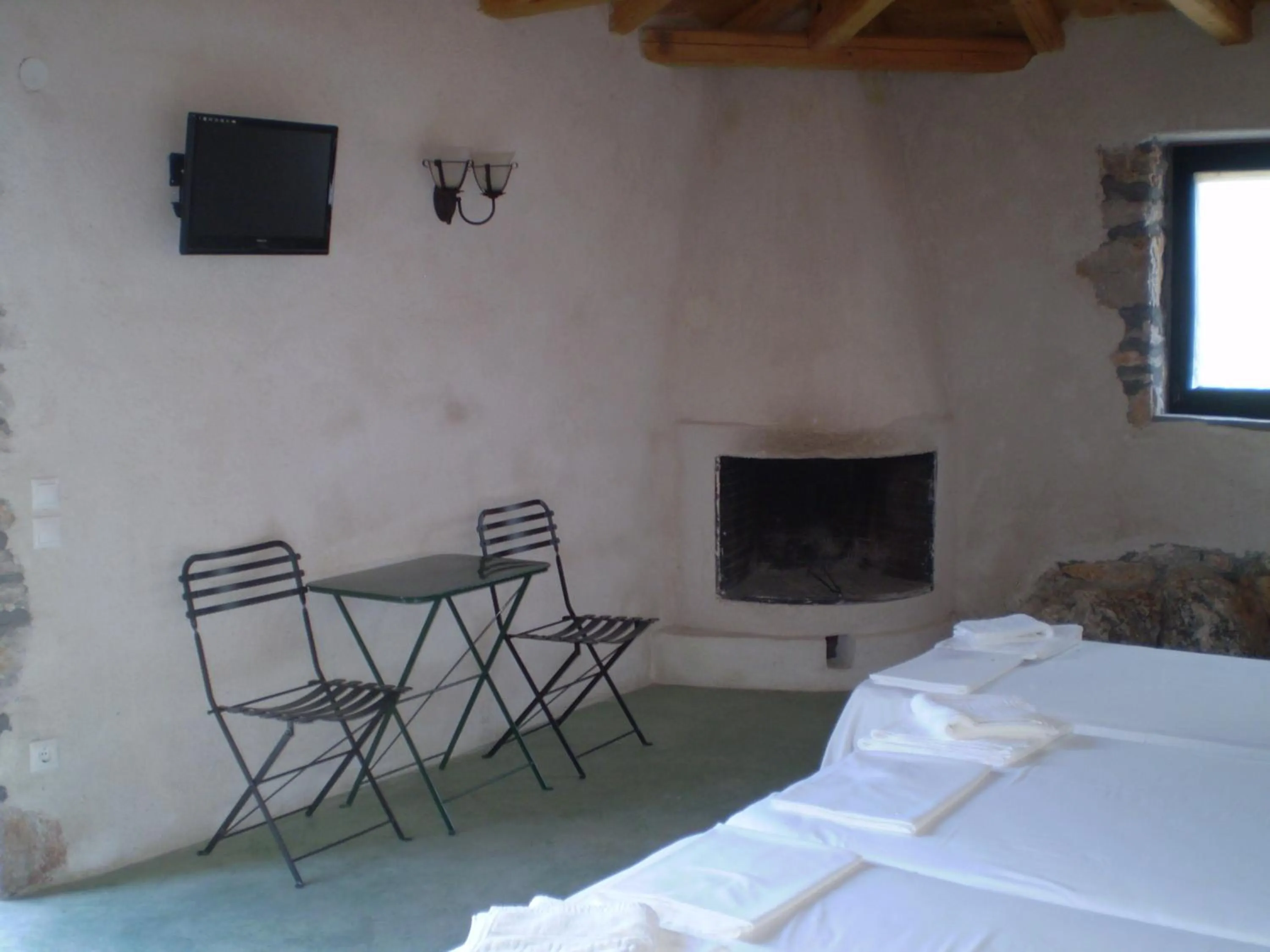 Decorative detail in Arachovitika Kalivia