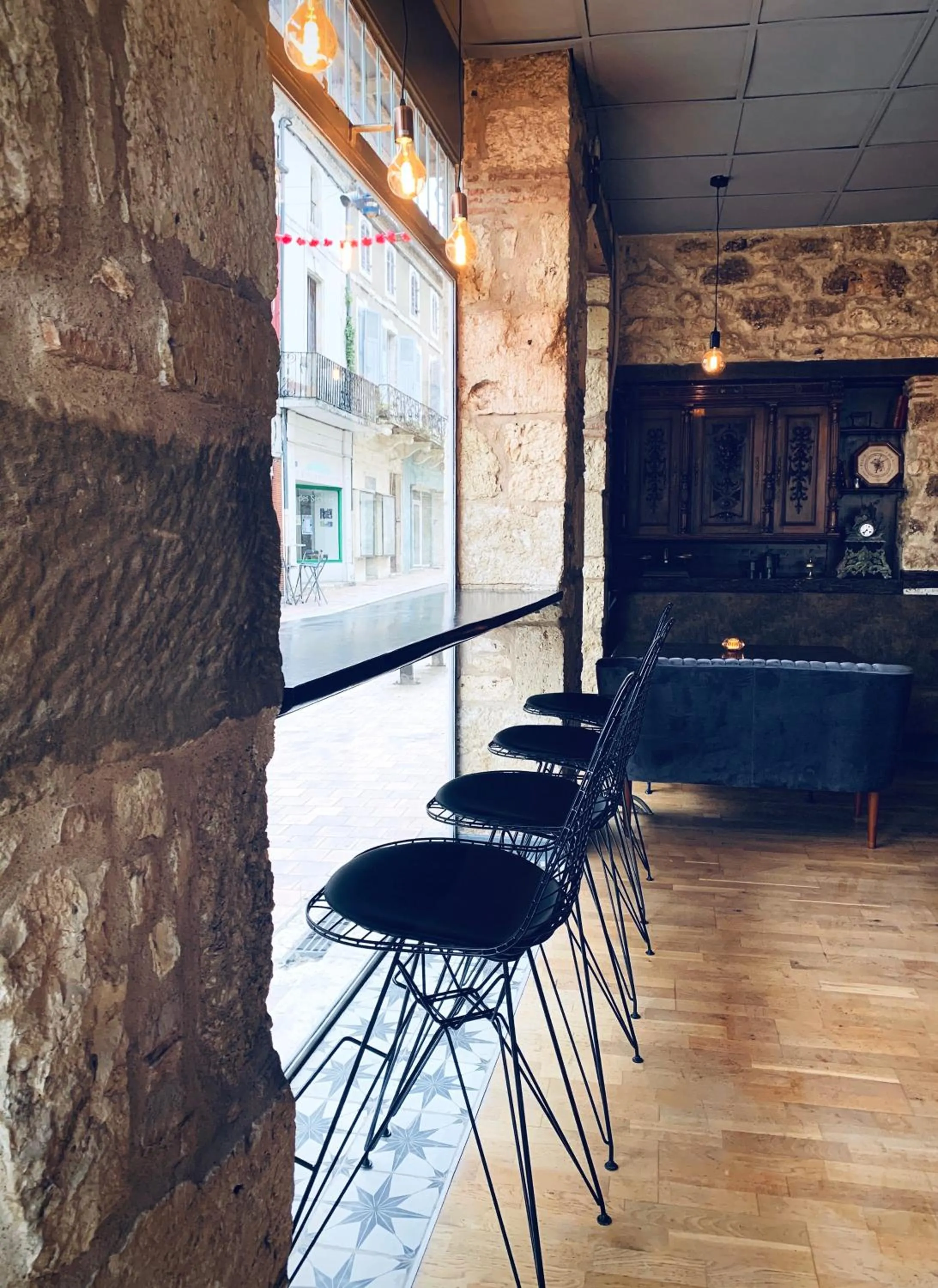 Food and drinks in L'Entrée Chambres d'Hôtes Bar & Restaurant