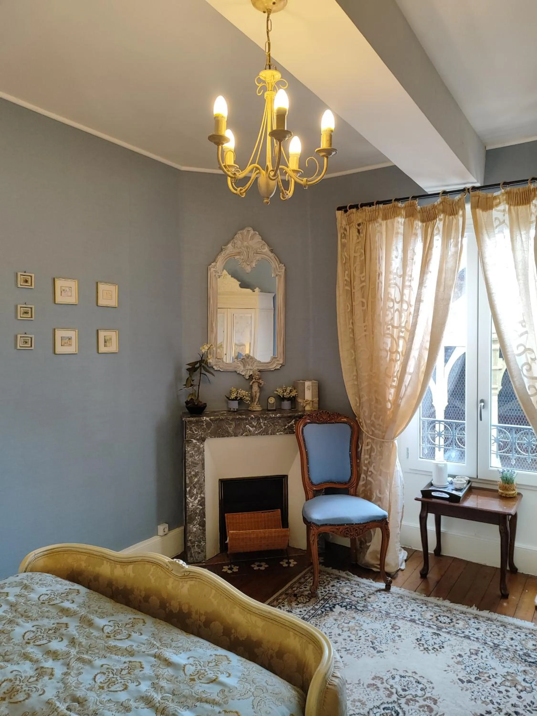 Photo of the whole room, Bed in L'Entrée Chambres d'Hôtes Bar & Restaurant