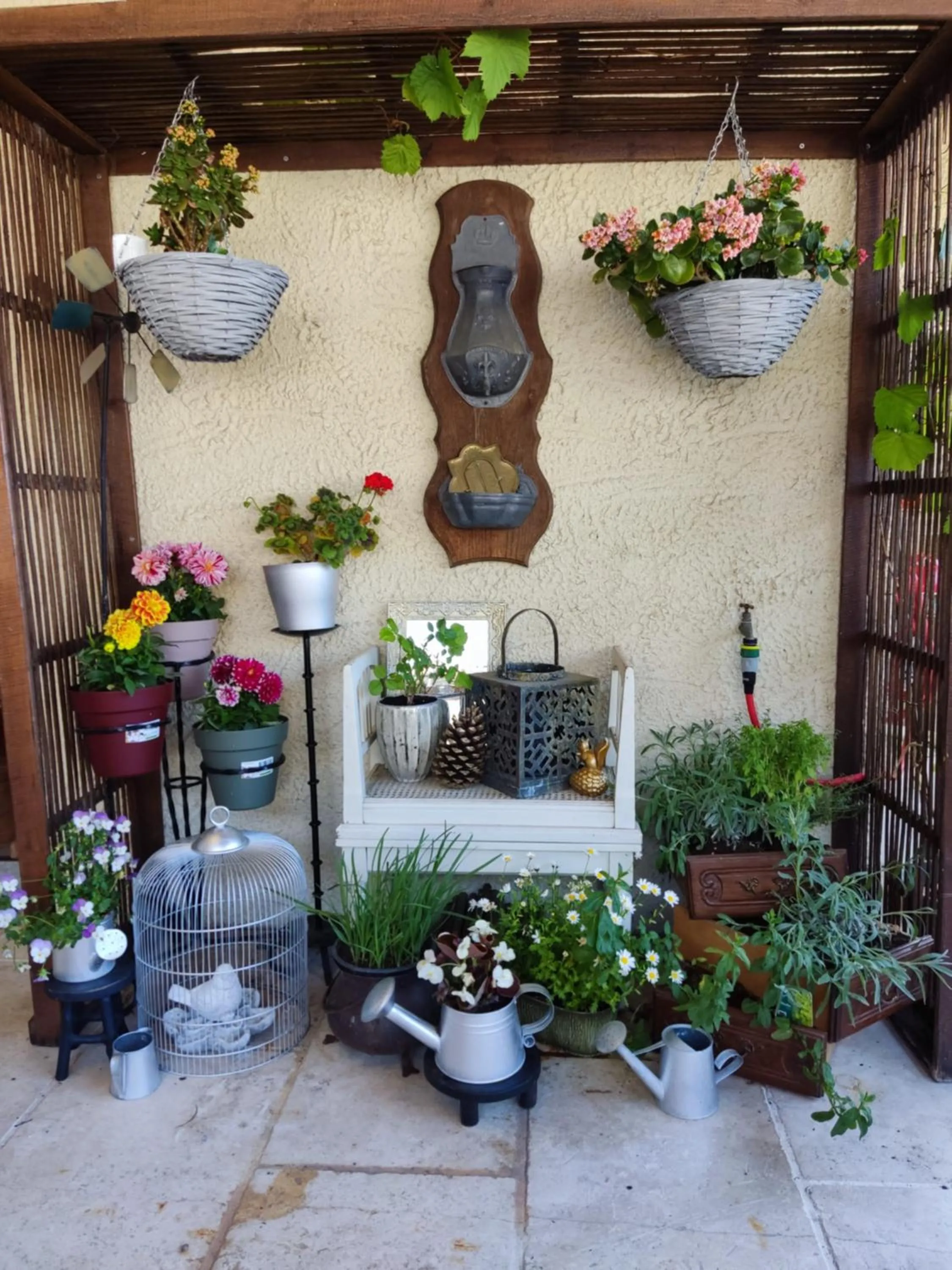 Balcony/Terrace in L'Entrée Chambres d'Hôtes Bar & Restaurant