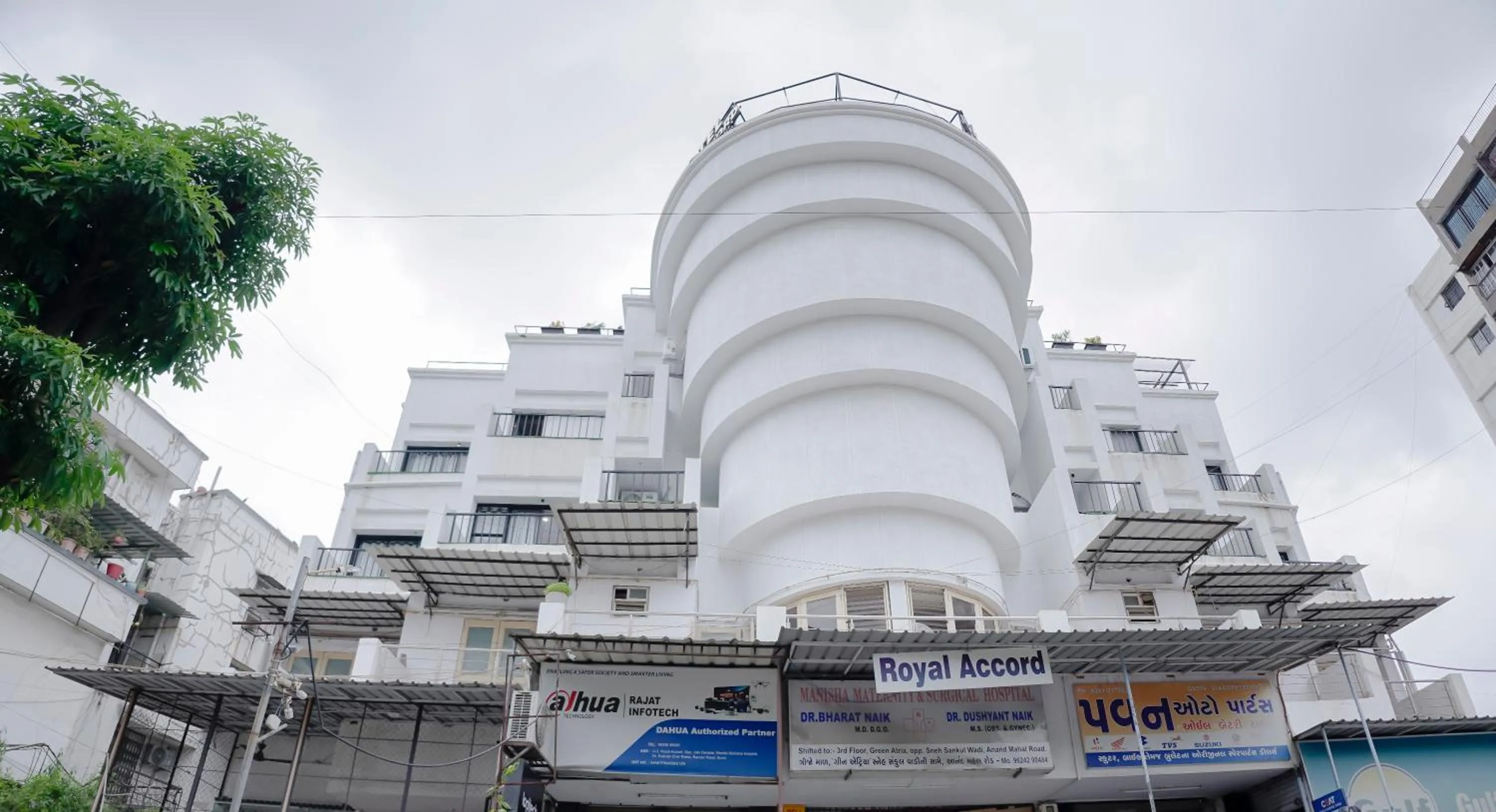 Facade/entrance in Hotel Royal Accord