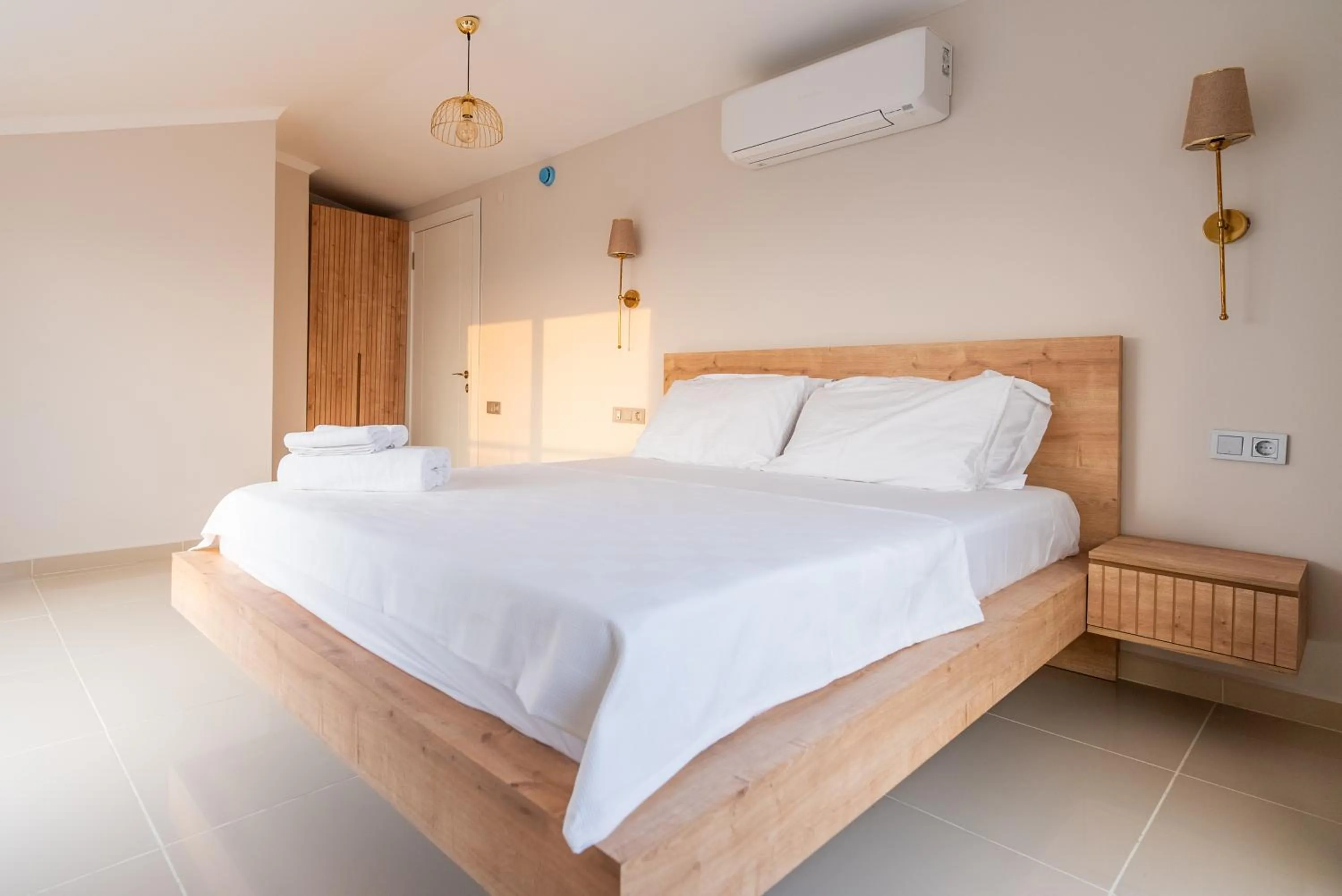 Bed in Soul House Kuşadası