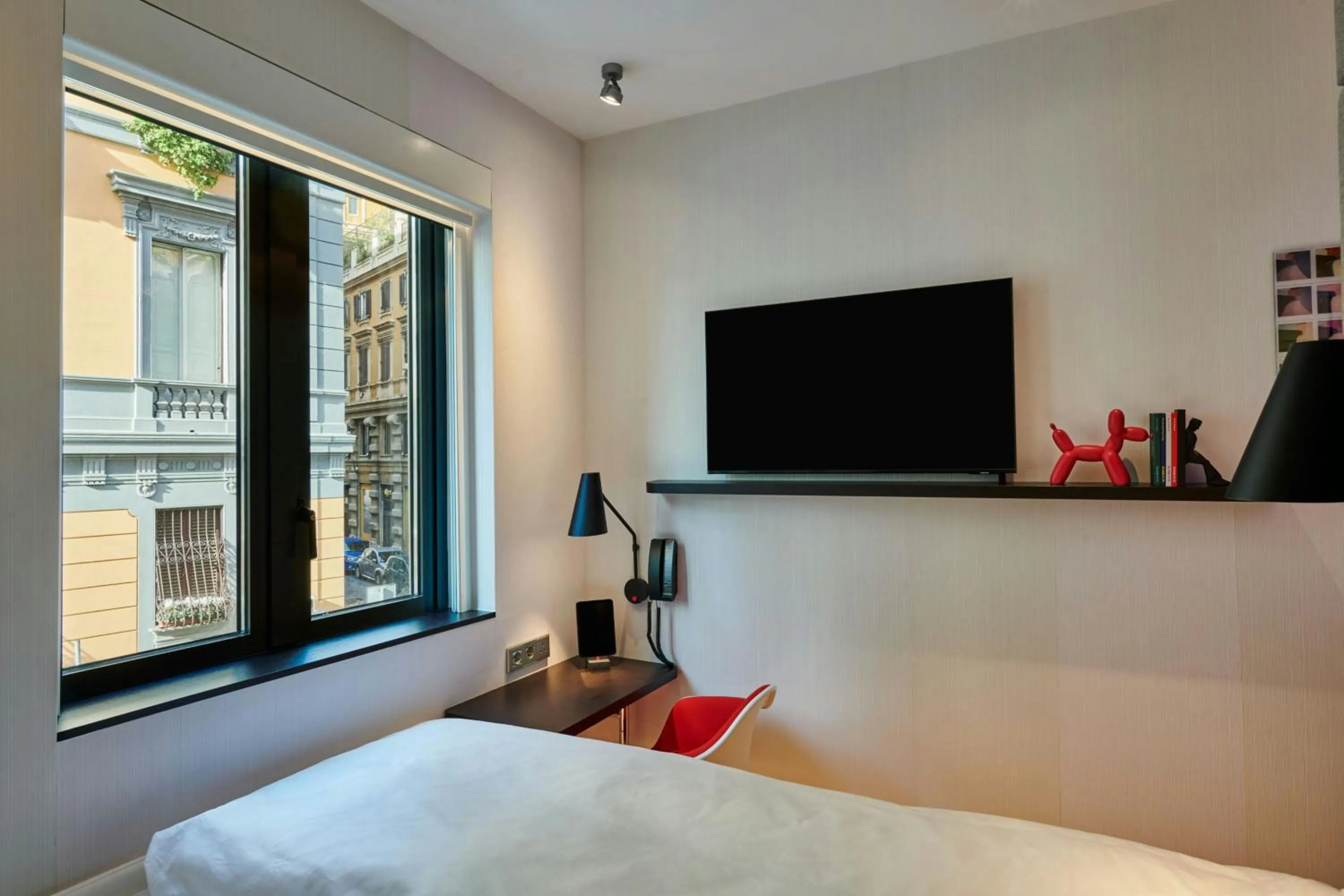 Bedroom, Bed in citizenM Rome Isola Tiberina