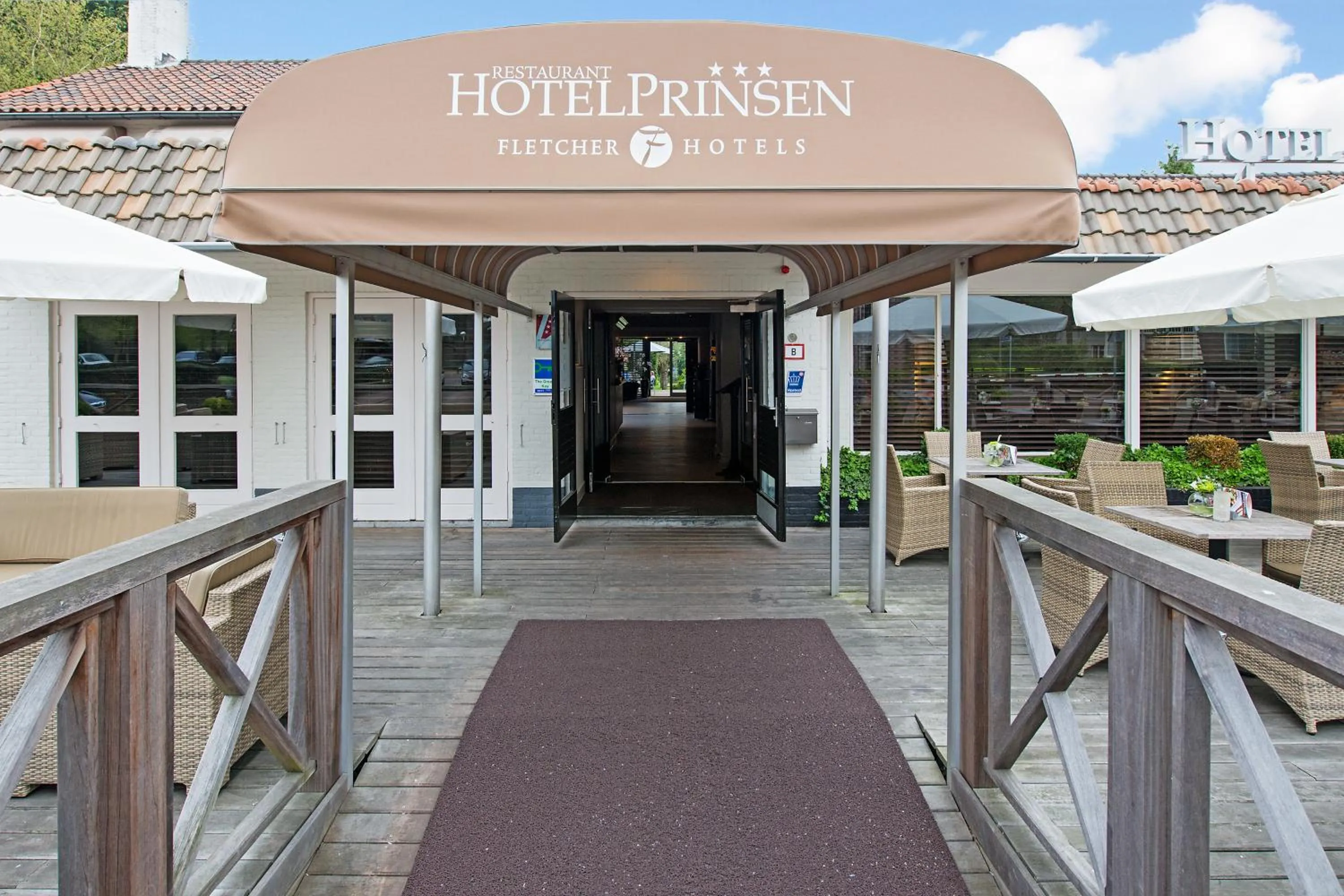 Facade/entrance in Fletcher Hotel Restaurant Prinsen