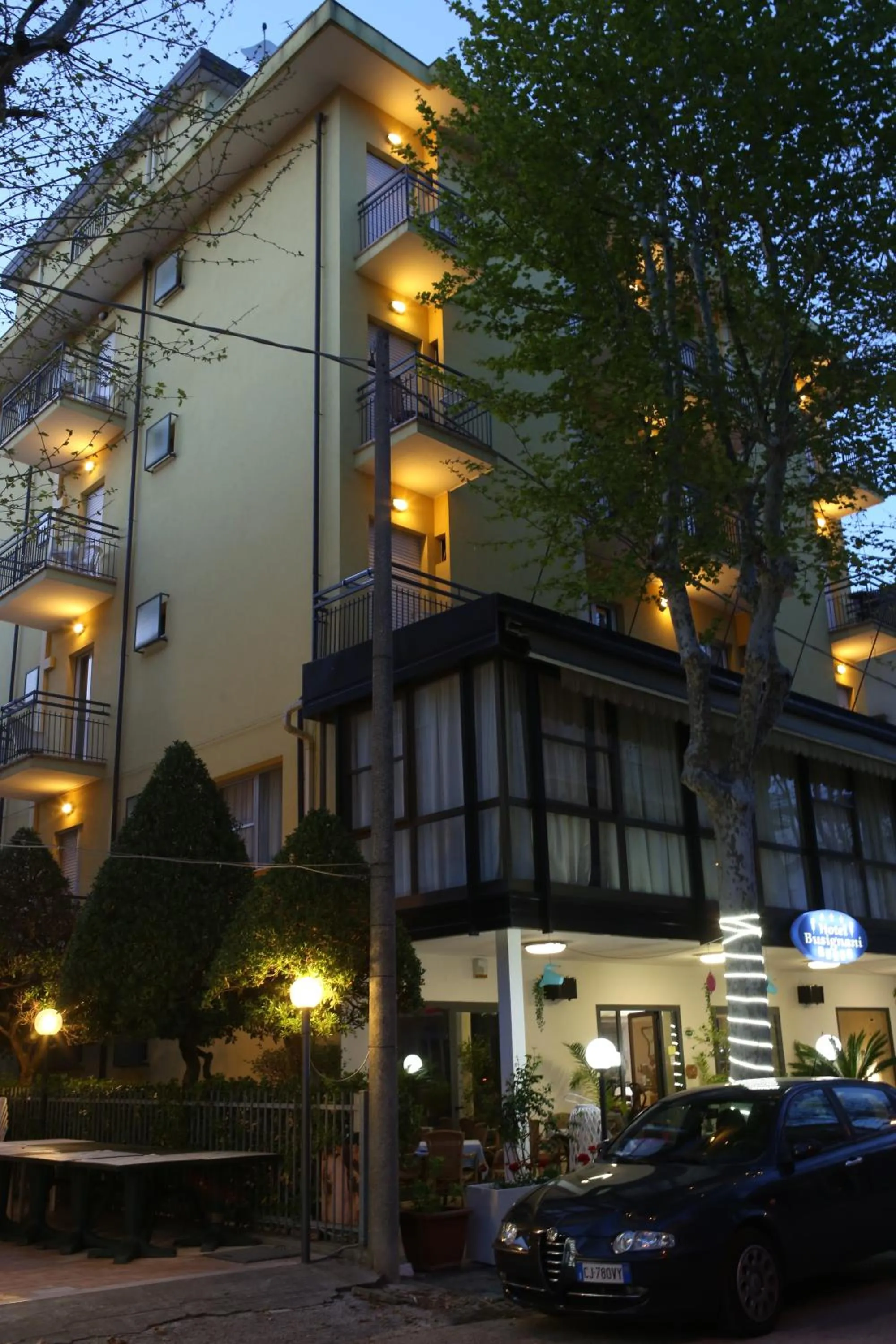 Hotel Busignani