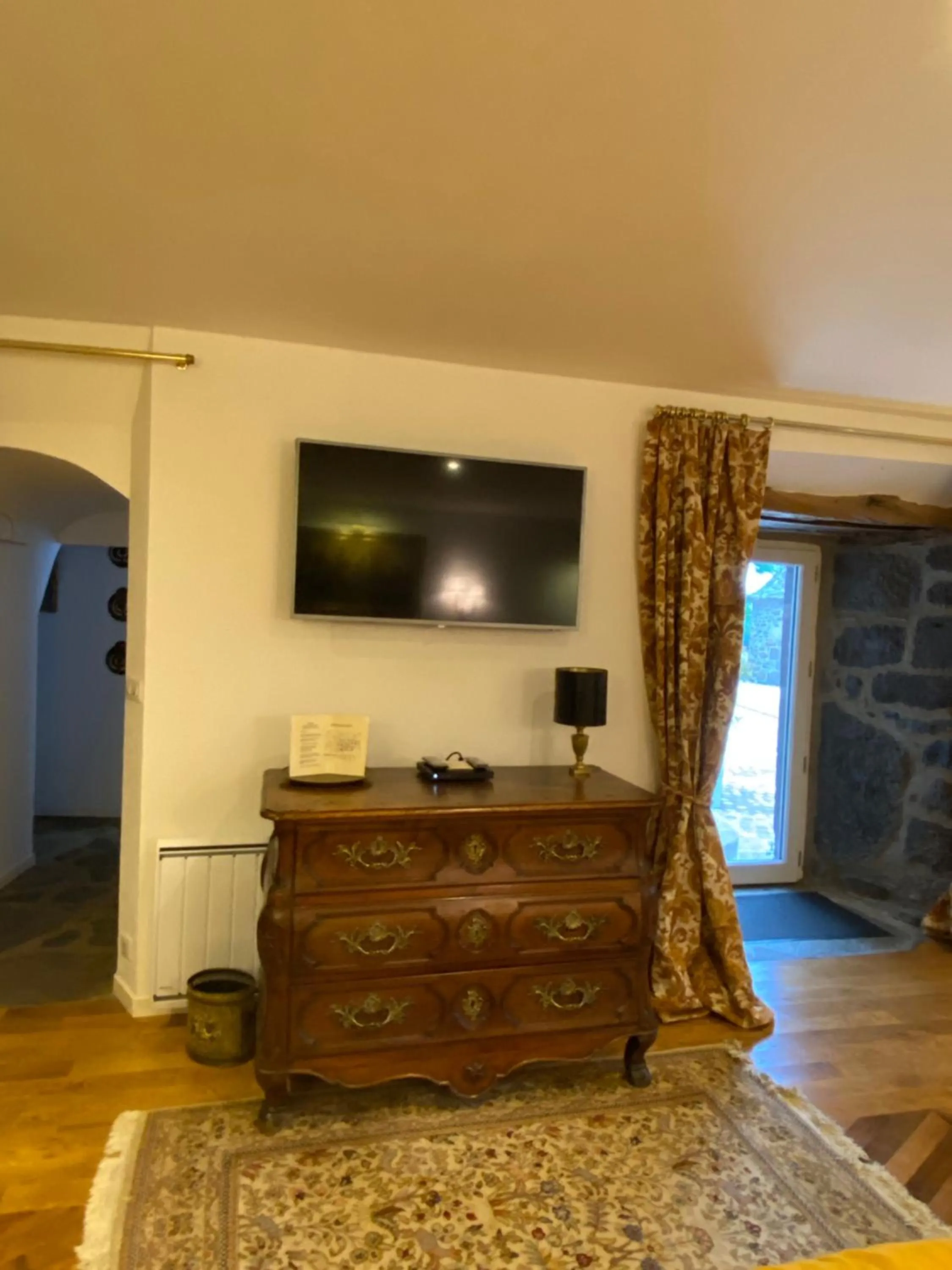 TV and multimedia in Château du Puech