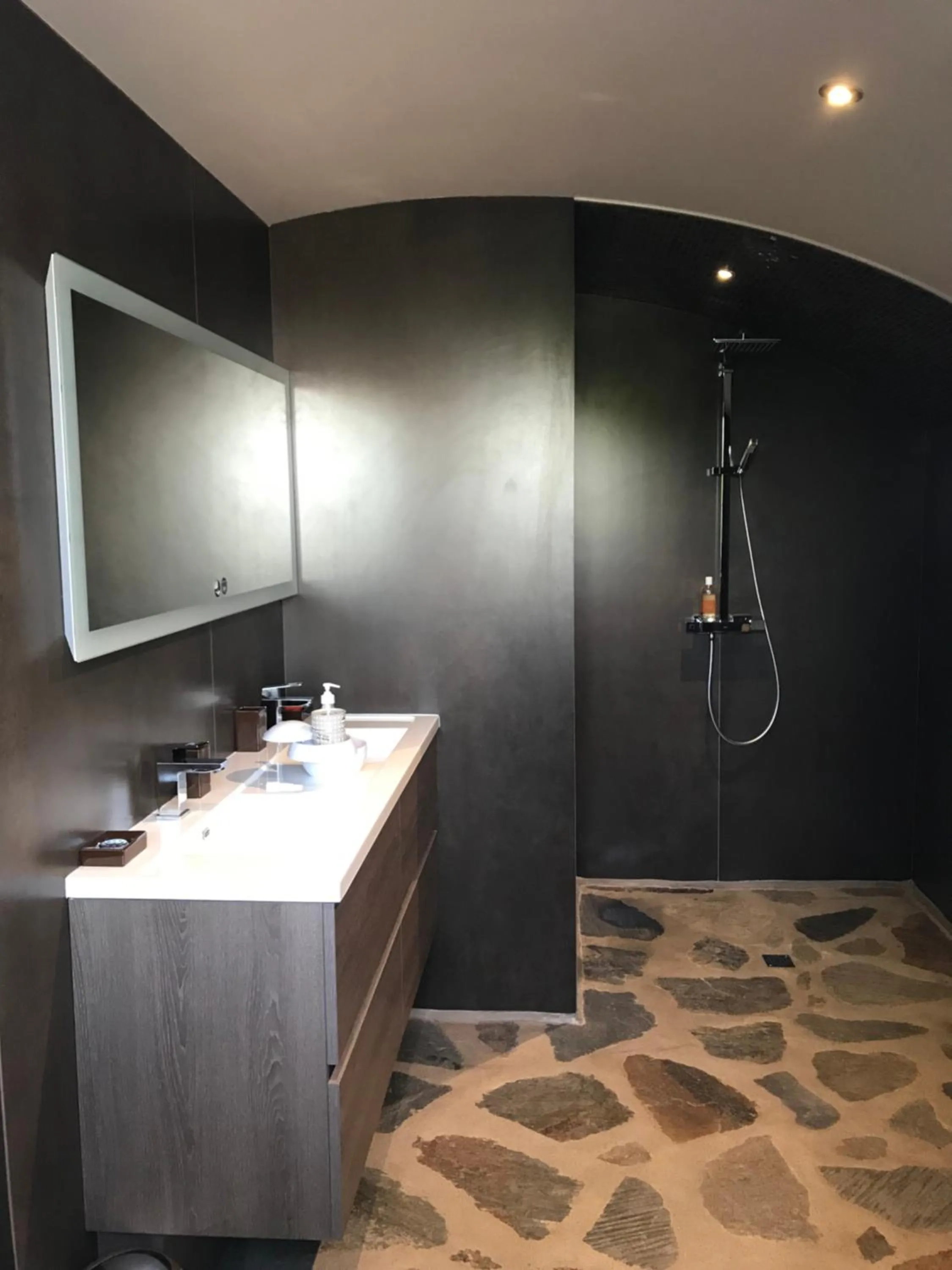 Bathroom in Château du Puech